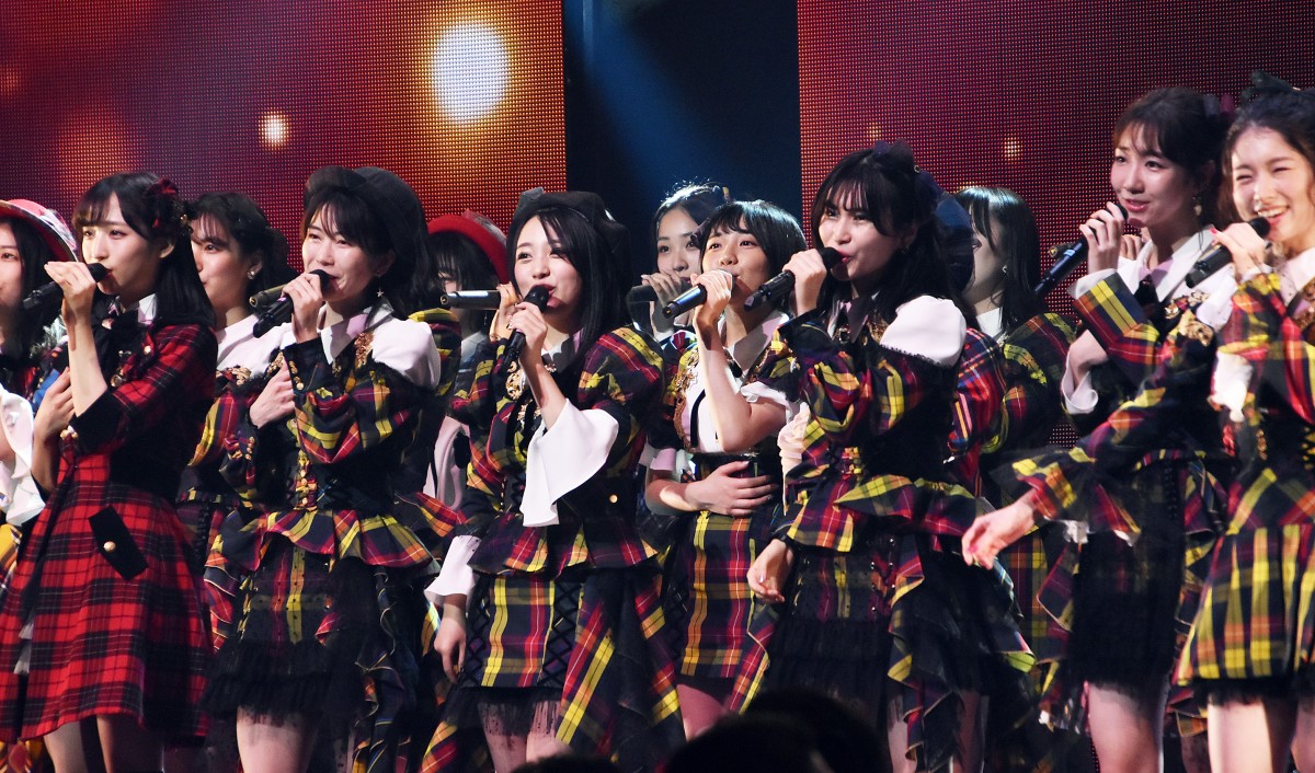 AKB48、1年9ヶ月ぶり単独コンで“15年目の挑戦” | オリコンニュース