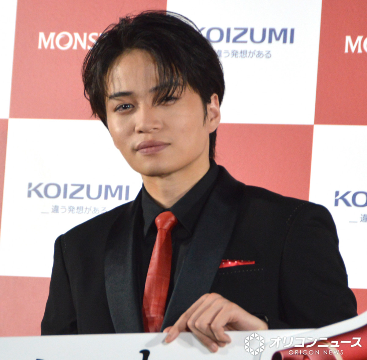 画像・写真 | Sexy Zone菊池風磨、新CMで銀髪ロングの忍者に 報道陣に