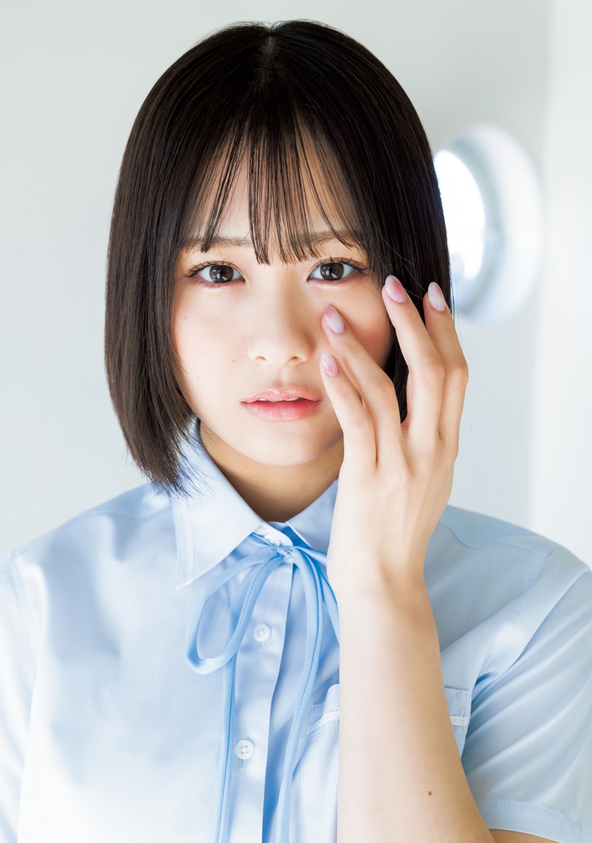 ≠ME尾木波菜、初水着グラビア解禁 超絶美少女が王道白ビキニ＆小花柄