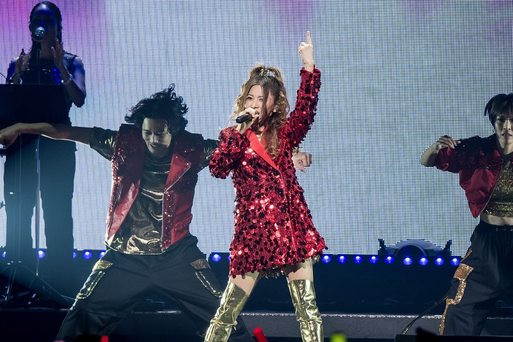 ライブレポート】倉木麻衣、デビュー25周年記念ライブ 「見えてます