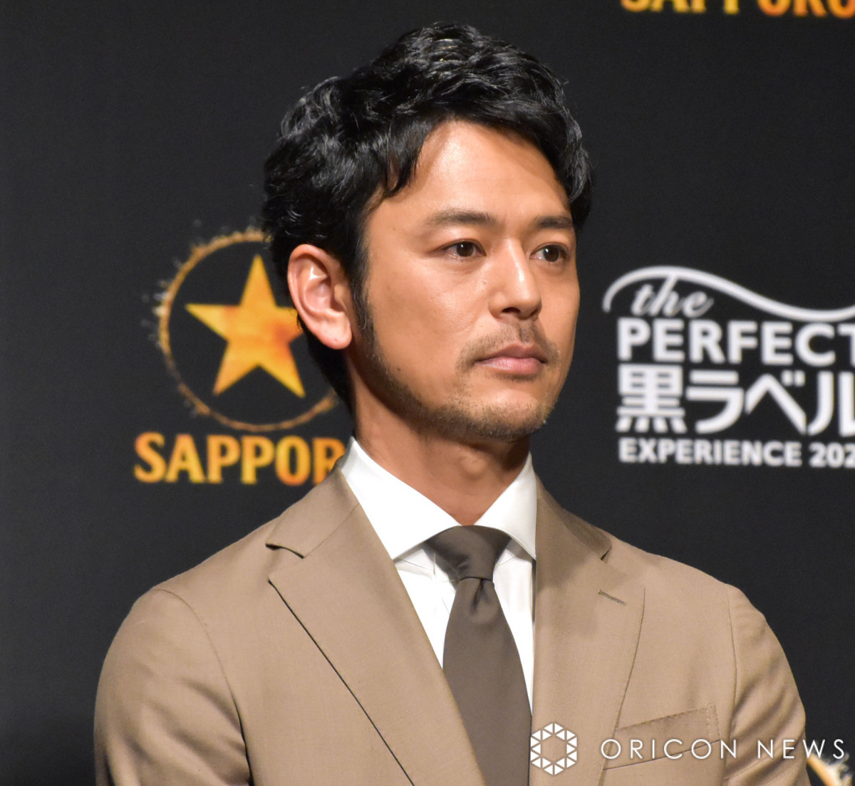 画像・写真 | 妻夫木聡、14年CMを務める“黒ラベル”のサーブイベントに