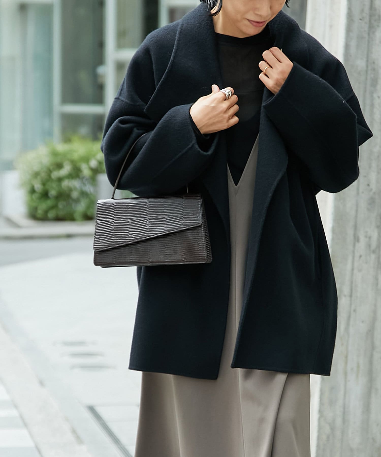 軽い着心地が魅力のリバーショートコート - GALLARDAGALANTE(ガリャル