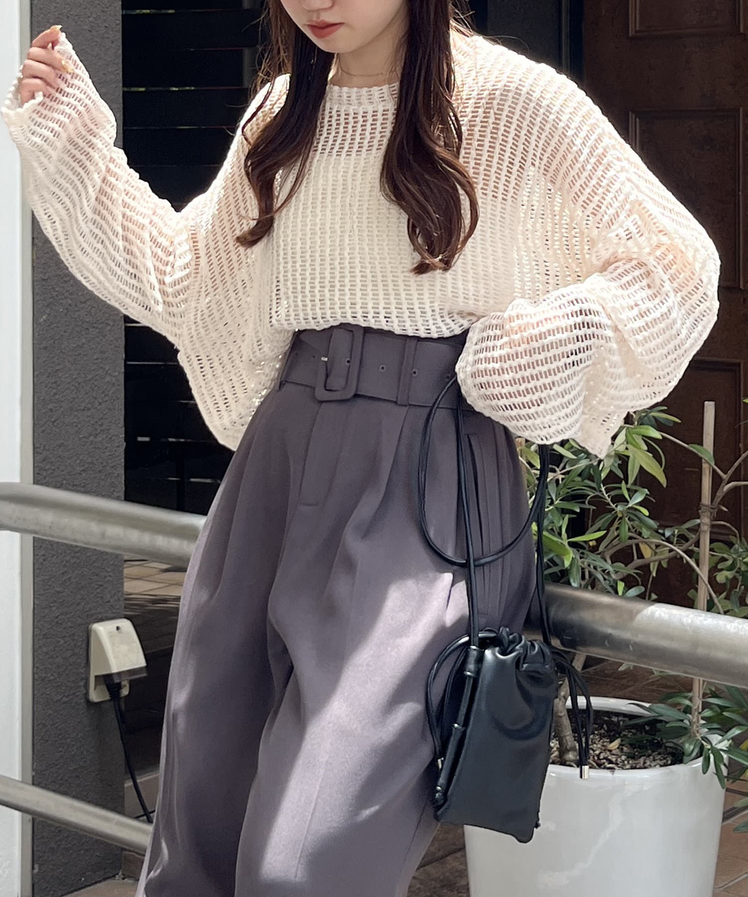 新色追加で再登場！】ショート丈メッシュニット | Thevon.(ゼヴォン