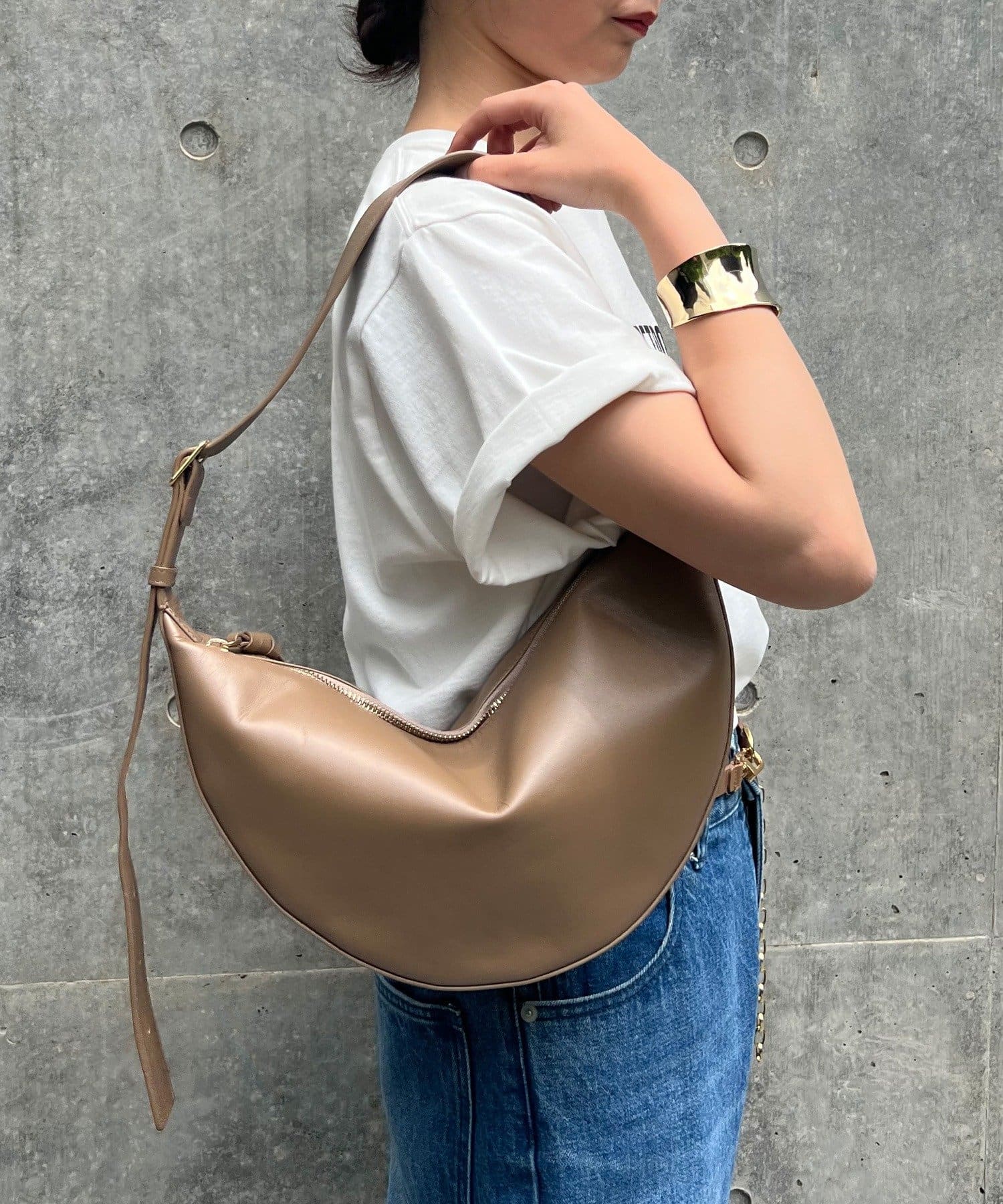 2.718】スリーククロスボディバッグ | GALLARDAGALANTE(ガリャルダ