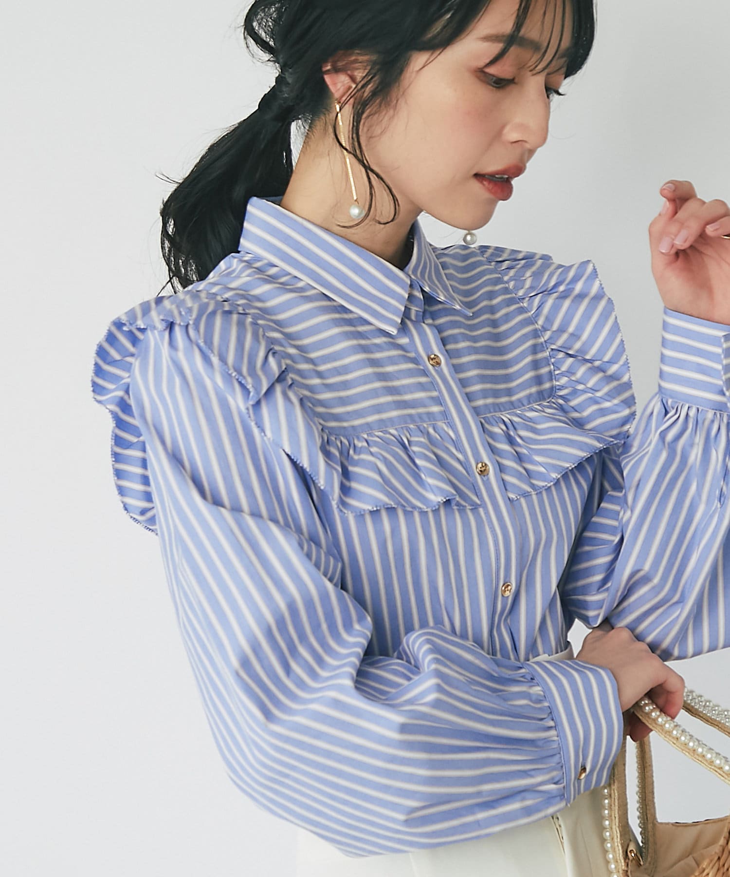 ストライプフリルブラウス | La boutique BonBon(ラブティックボンボン