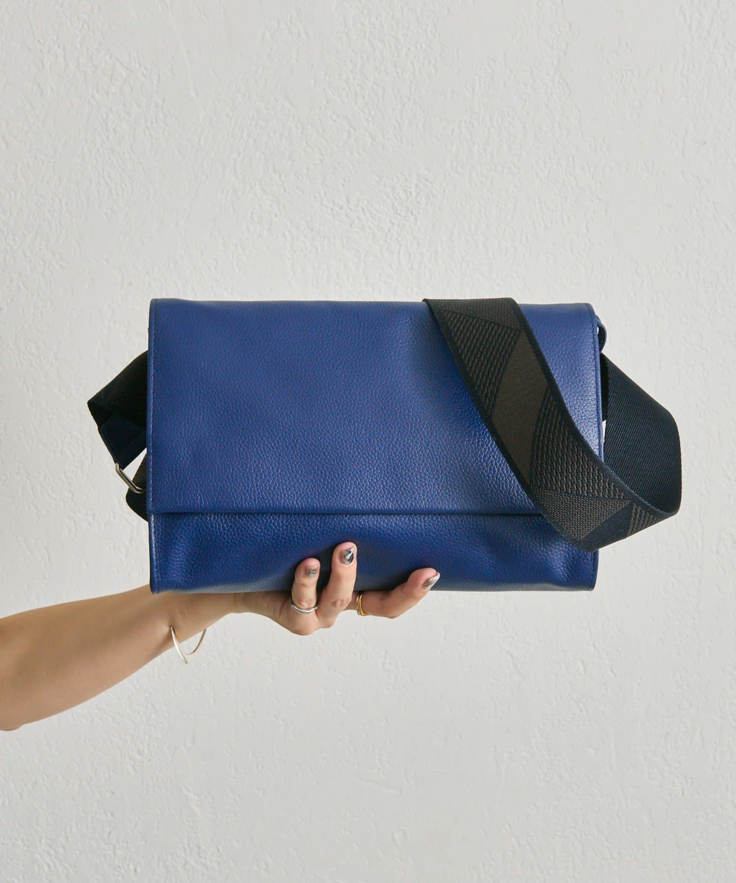 PICK UP】ワイドテープショルダーバッグ | ear PAPILLONNER(イア