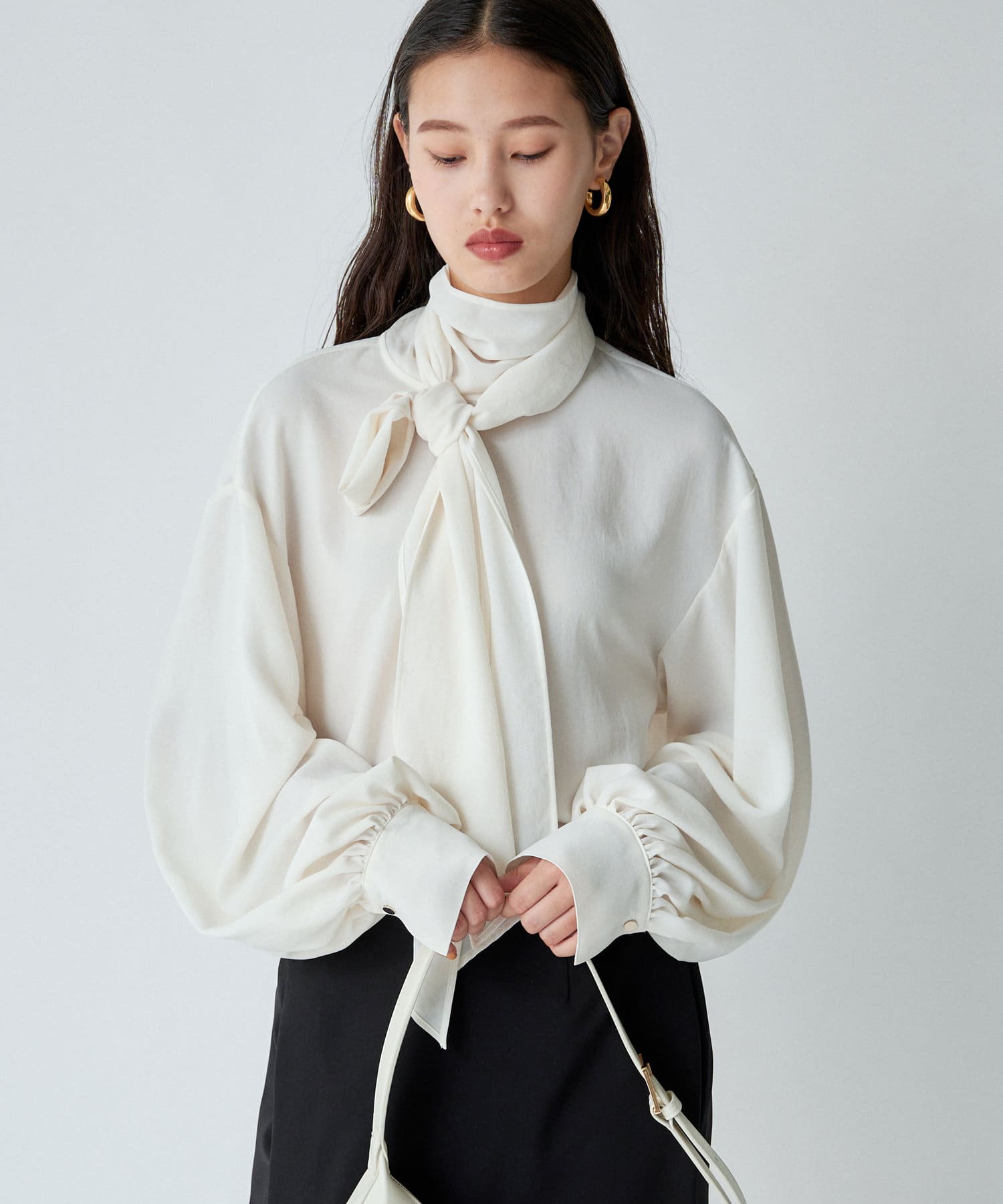 DOLCE&GABBANA シルク シフォン ボウタイ ブラウス アイボリー シルク