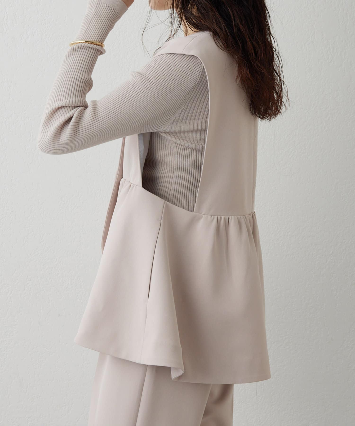 THE PAUSE】ペプラムジレ | Whim Gazette(ウィム ガゼット)レディース