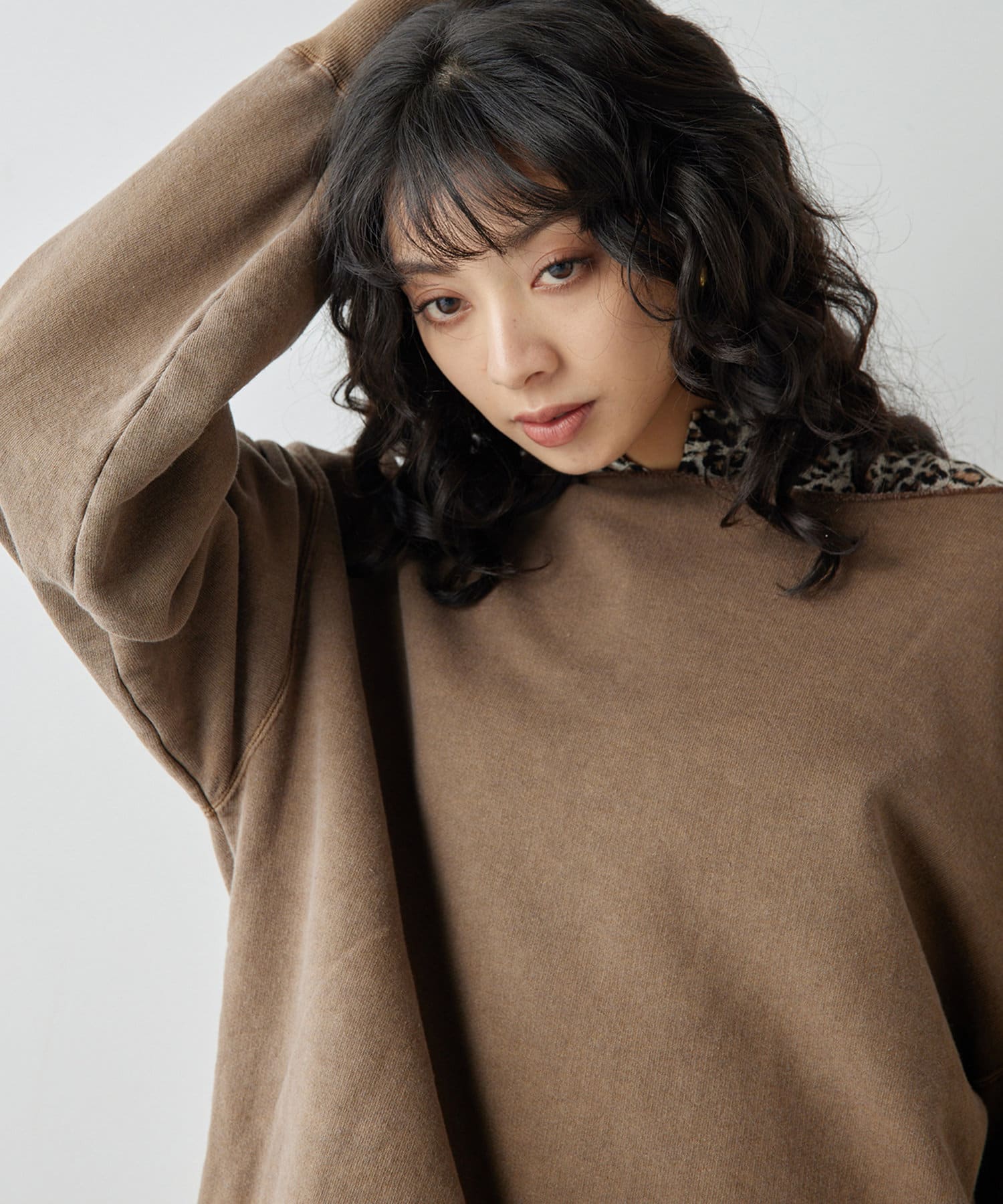 ピグメントウラケプルオーバー | Whim Gazette(ウィム ガゼット