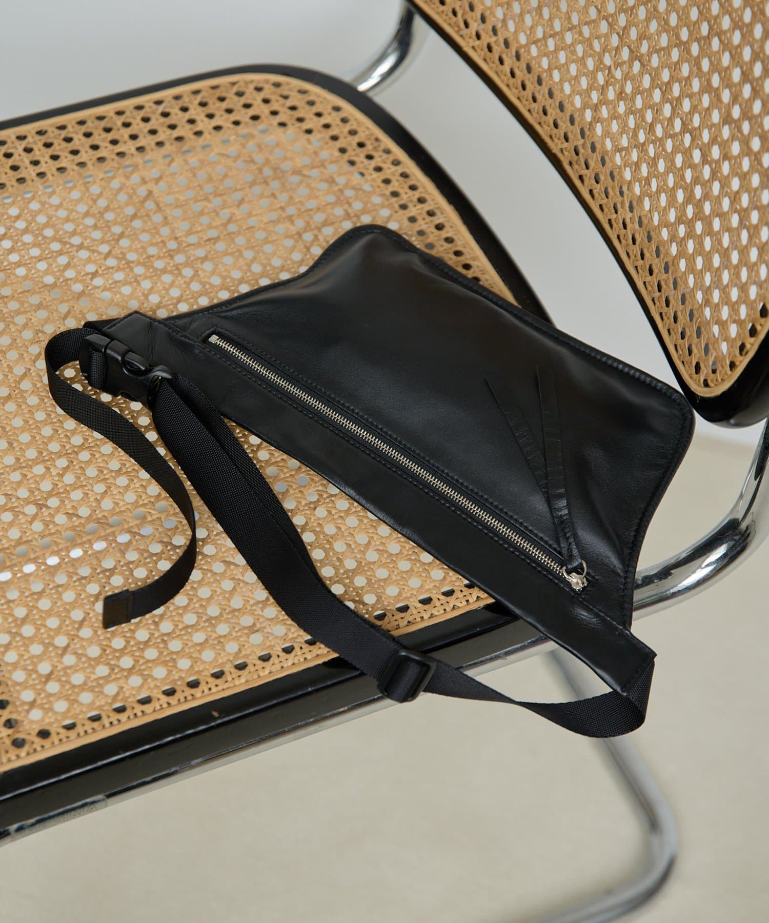 Hoaw.】レザーウエストポーチ | Whim Gazette(ウィム ガゼット