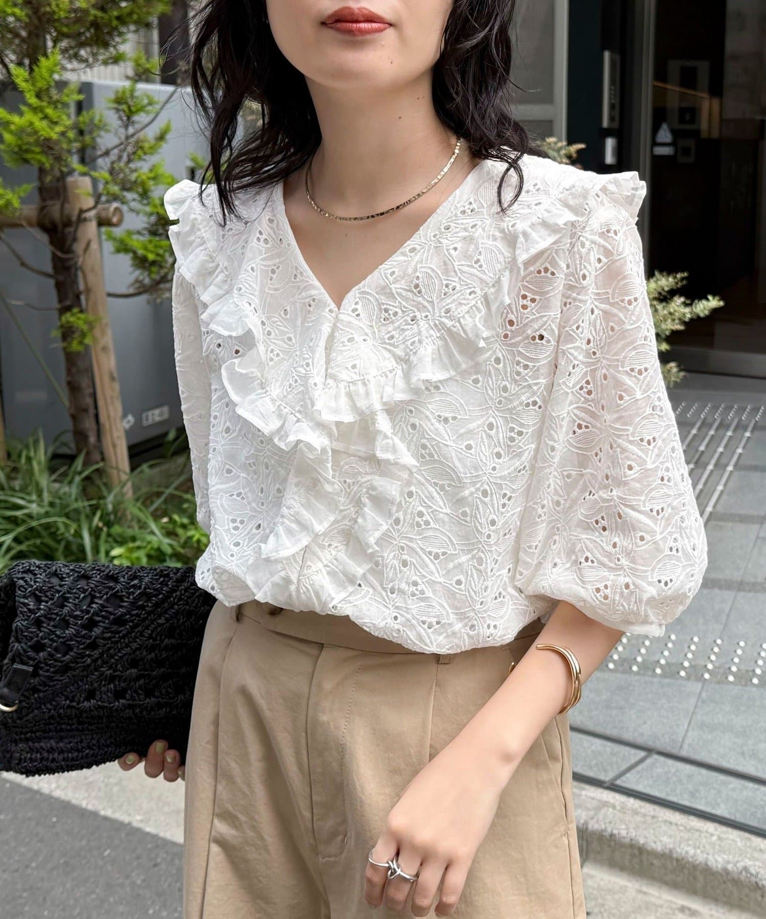 レースフリルカラーブラウス | FREDY & GLOSTER(フレディ アンド