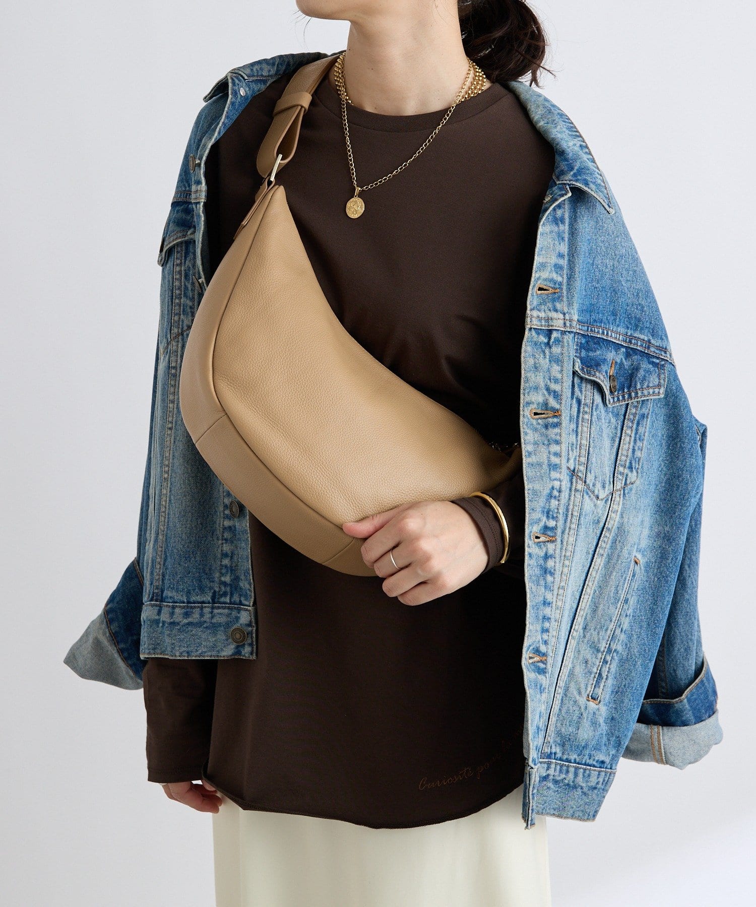 軽量◎】カーブレザーショルダーバッグ | RIVE DROITE(リヴドロワ