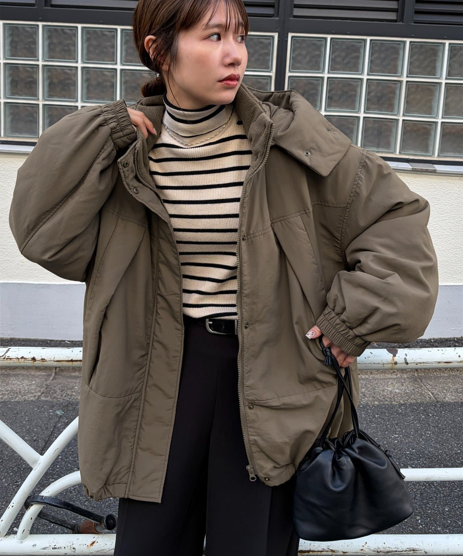 軽量/マフラーいらず】機能中綿モンスターショートコート | DISCOAT