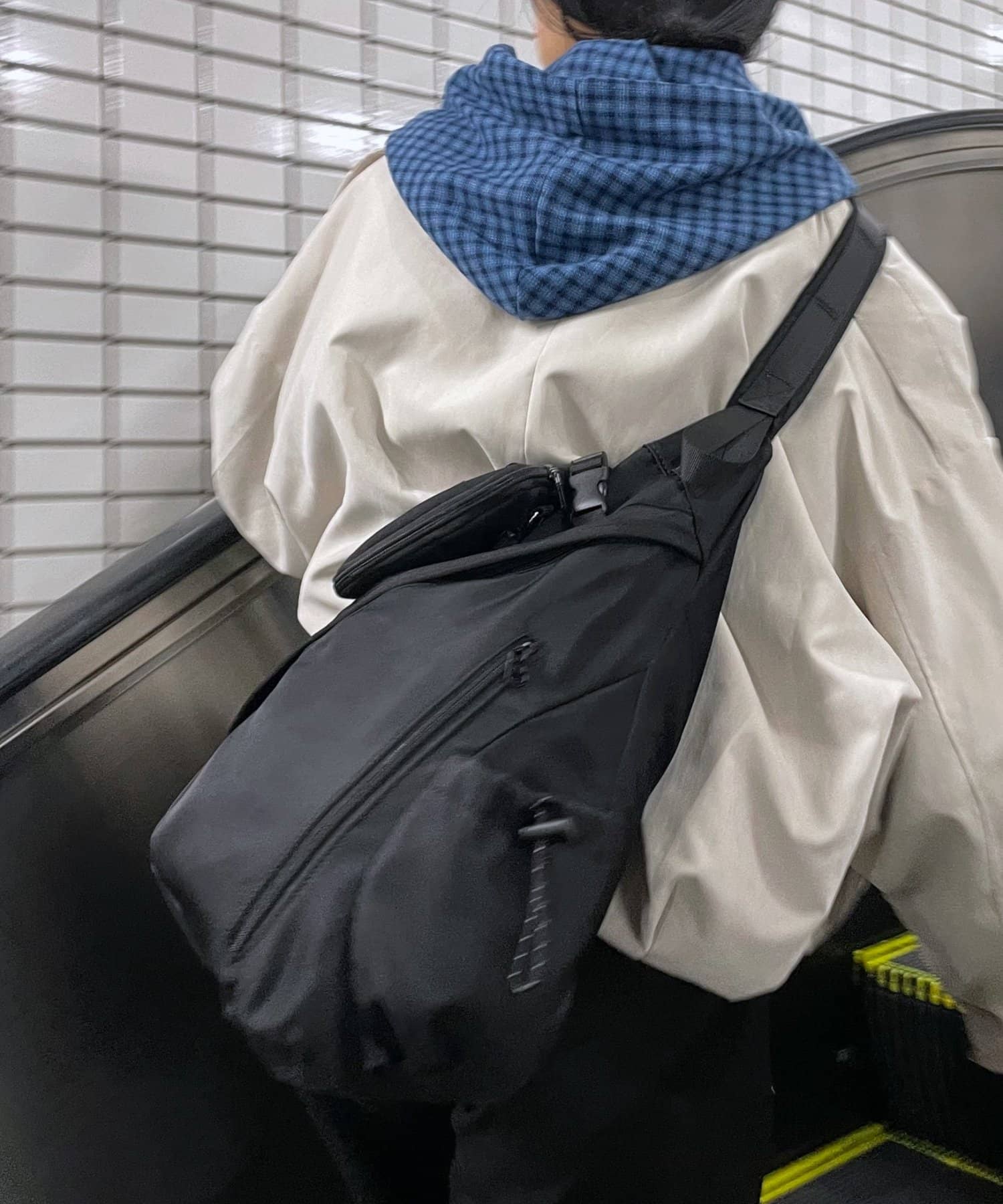 撥水ワンショルダーボディバッグ | COLONY 2139(コロニー トゥーワン