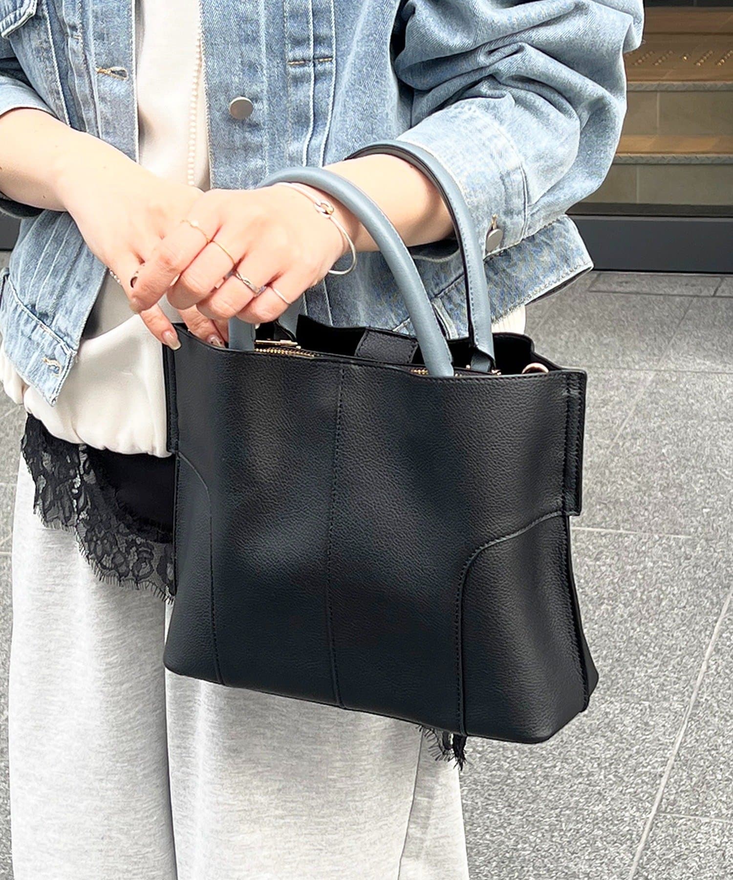 フェイクレザーコンパクトバッグ | un dix cors(アンディコール