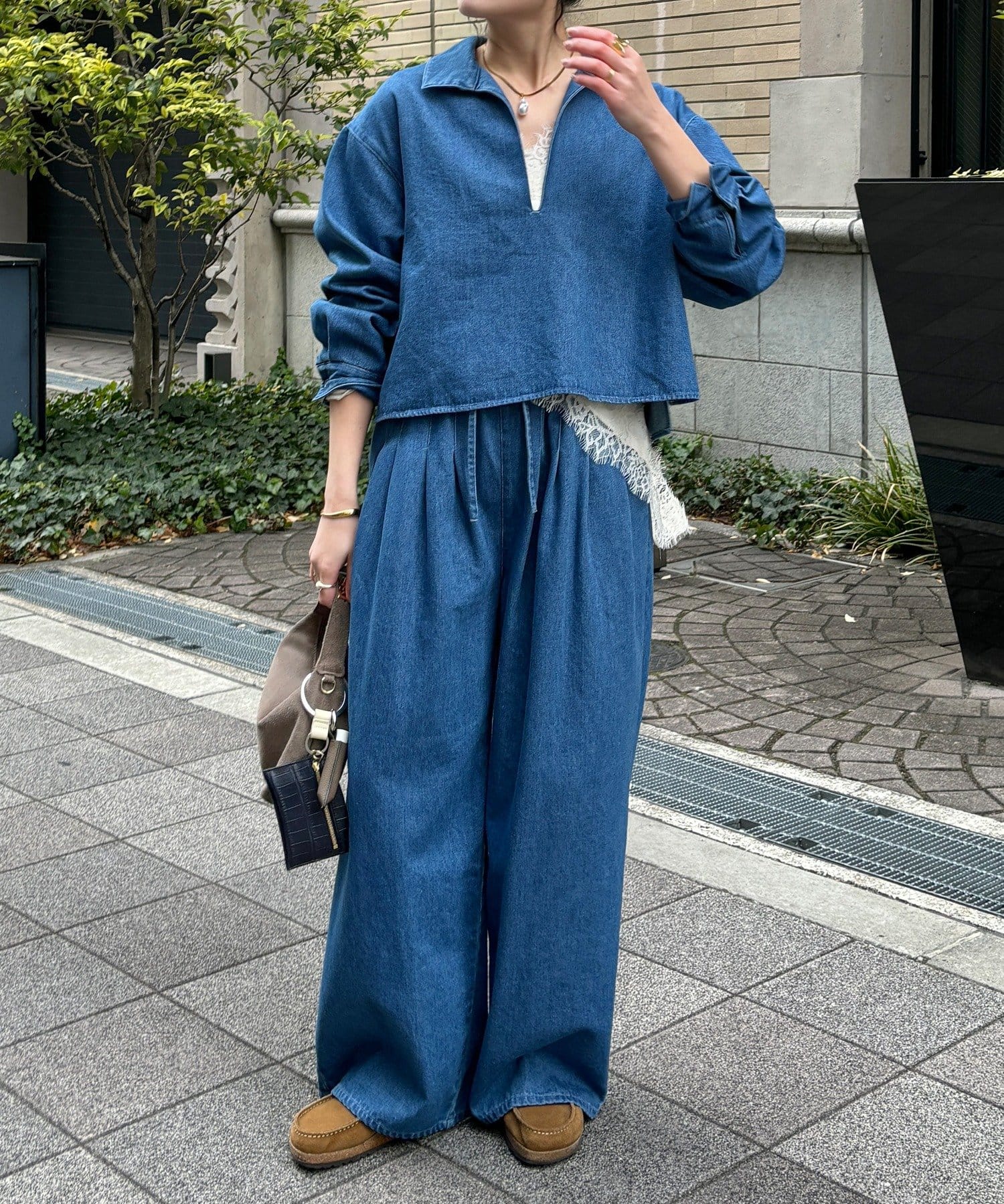 インフルエンサーOKOCHI企画】スキッパーデニムシャツ | DOUDOU