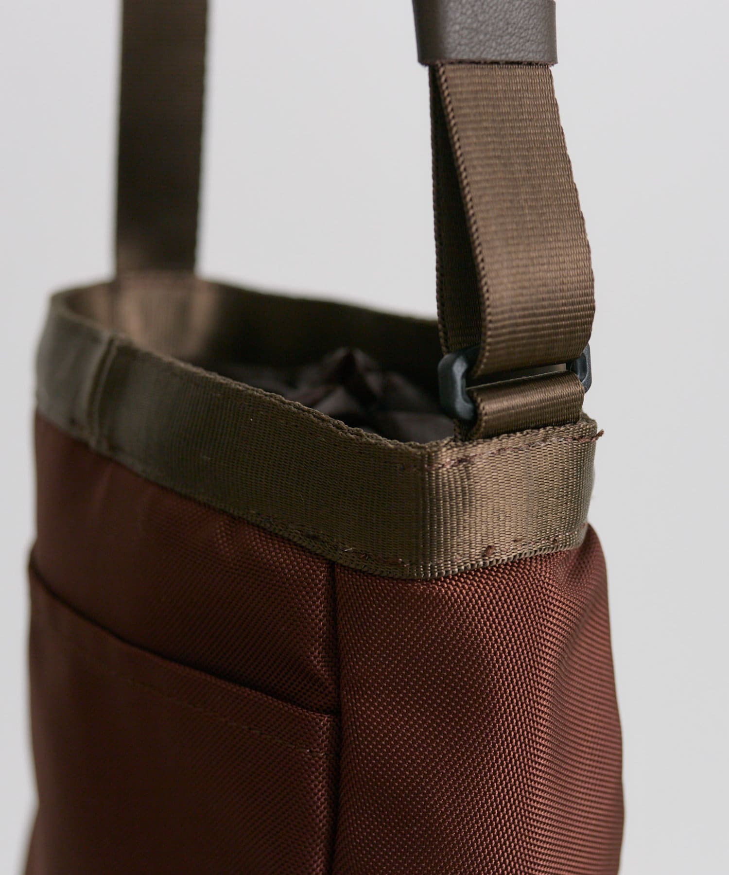 撥水/500mlペットボトルも入る!/ユニセックス》【BURLAPOUTFITTER×ear