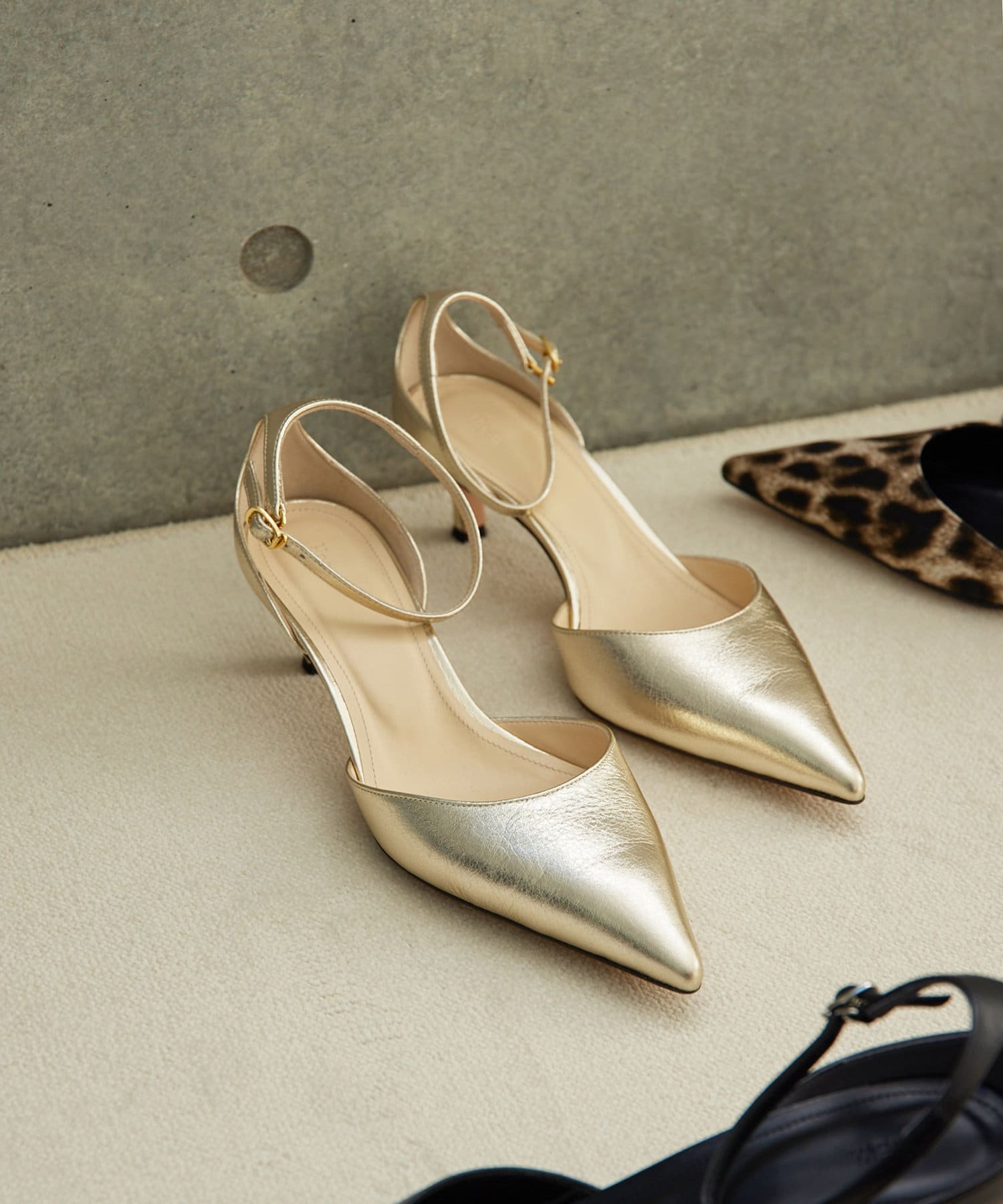 Hoaw.】ポインテッドパンプス | Whim Gazette(ウィム ガゼット