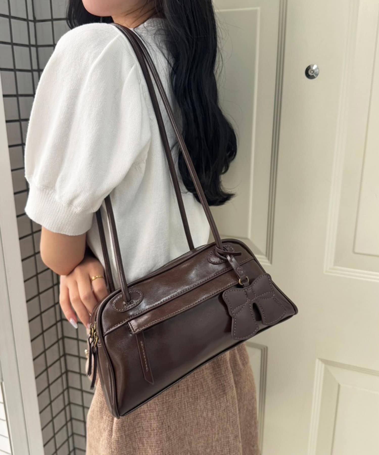 リボンチャーム付きボストンバッグ | one after another NICE CLAUP