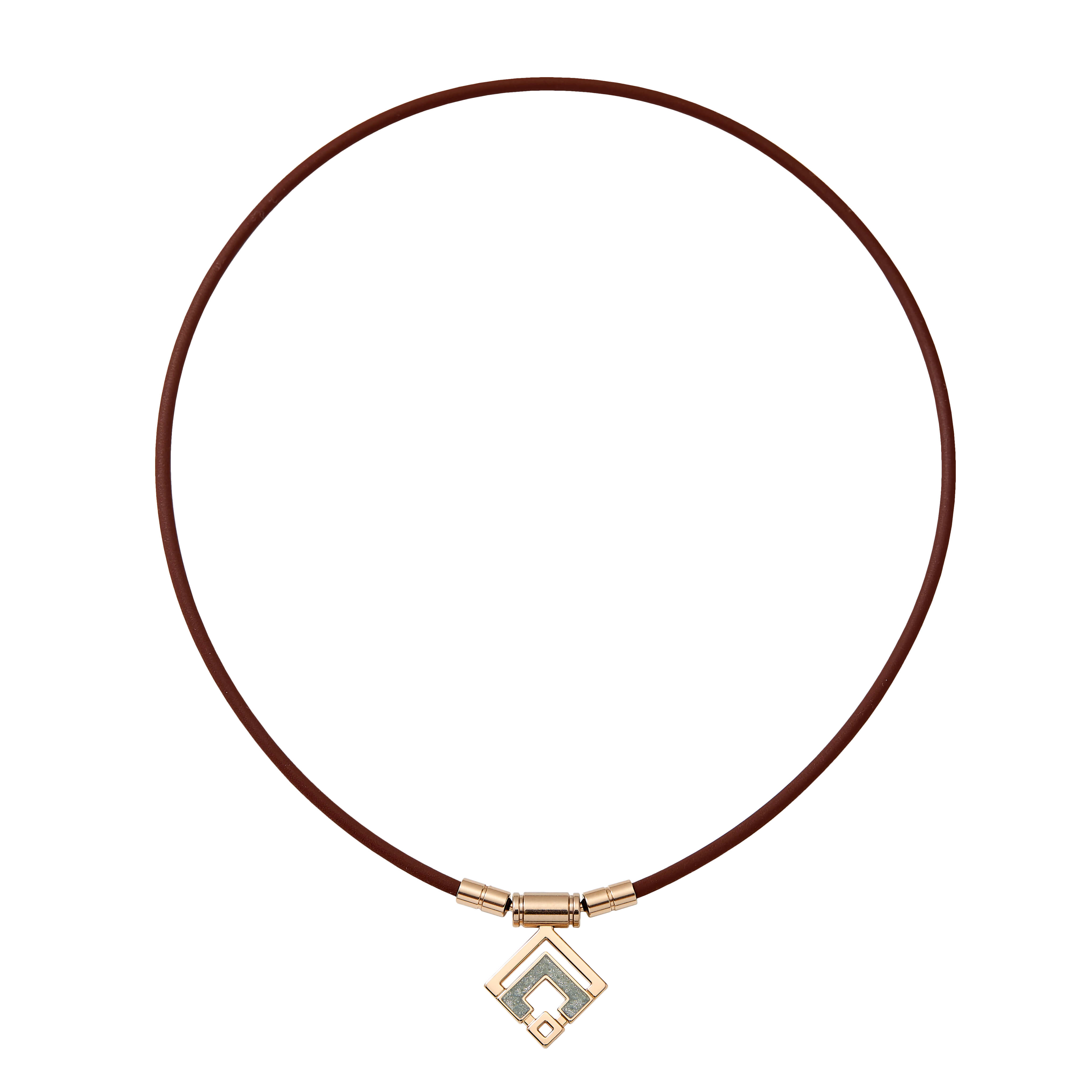 繊細でエレガントなデザインの磁気ネックレス。医療機器「TAO