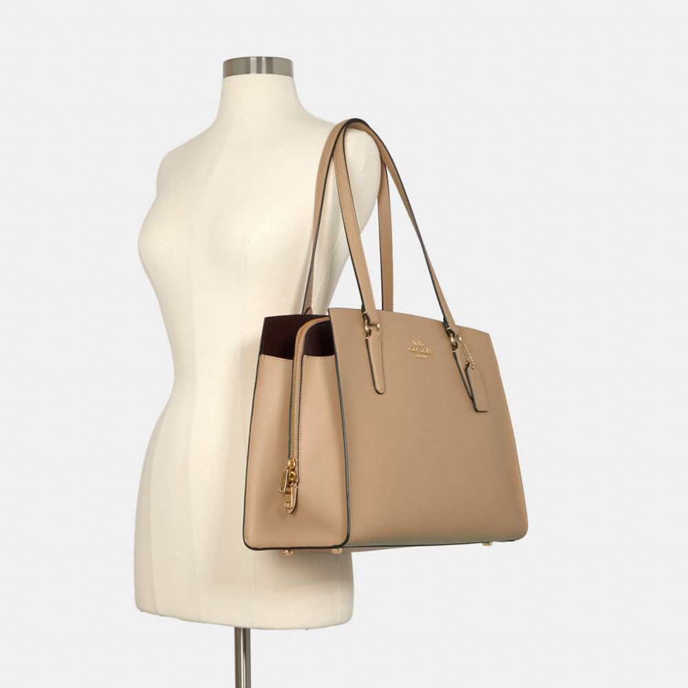 テイタム キャリーオール 40 ハンドバック&サッチェル