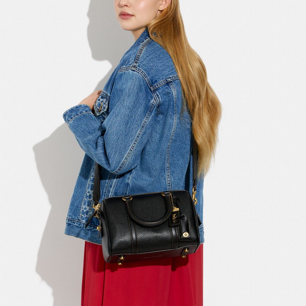 公式】COACH – コーチ | ルビー サッチェル 25