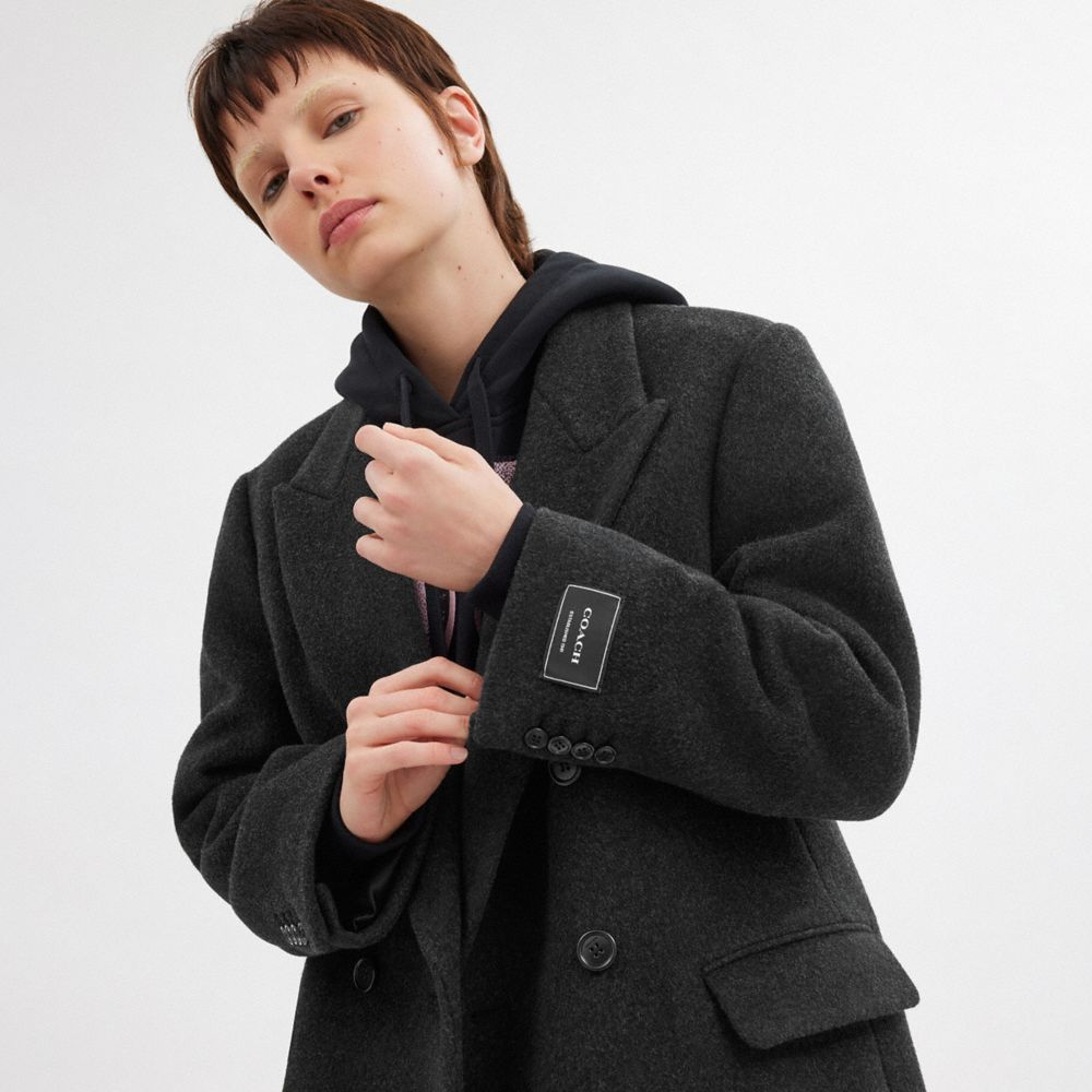 公式】COACH – コーチ | ショート コート・リサイクル ウール