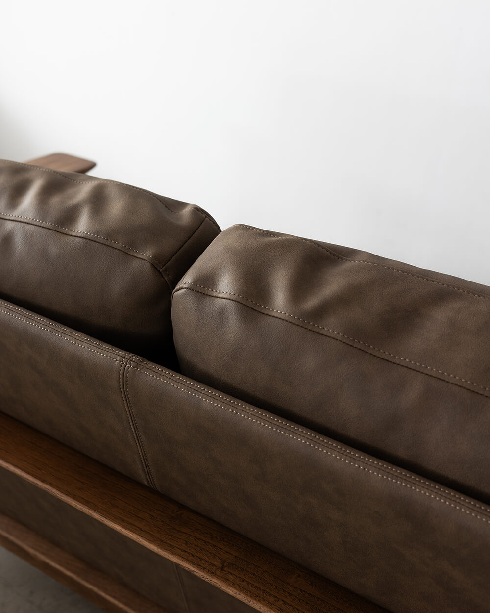 飛騨産業アウトレット] ソファ2.5P KURINOKI | cocochi ｜ 家具と服と