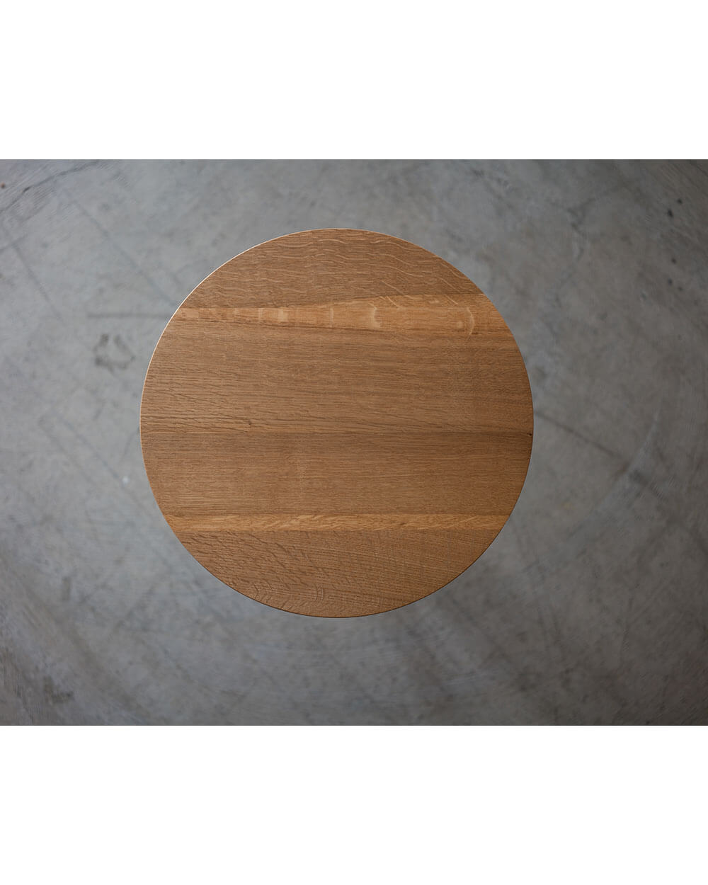 数量限定］サイドテーブル43 マル ナラ / オイル | cocochi ｜ 家具と