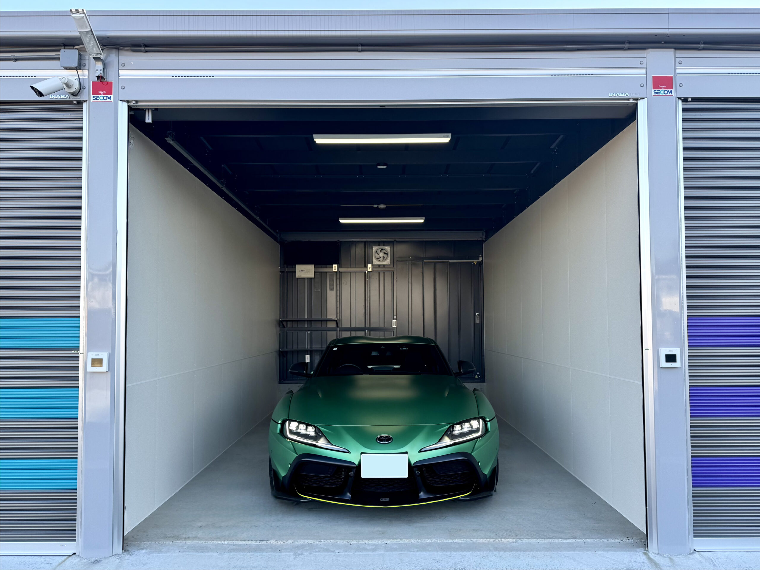 静岡で貸しガレージをお探しならセキュリティ・電源完備のCOCO GARAGE