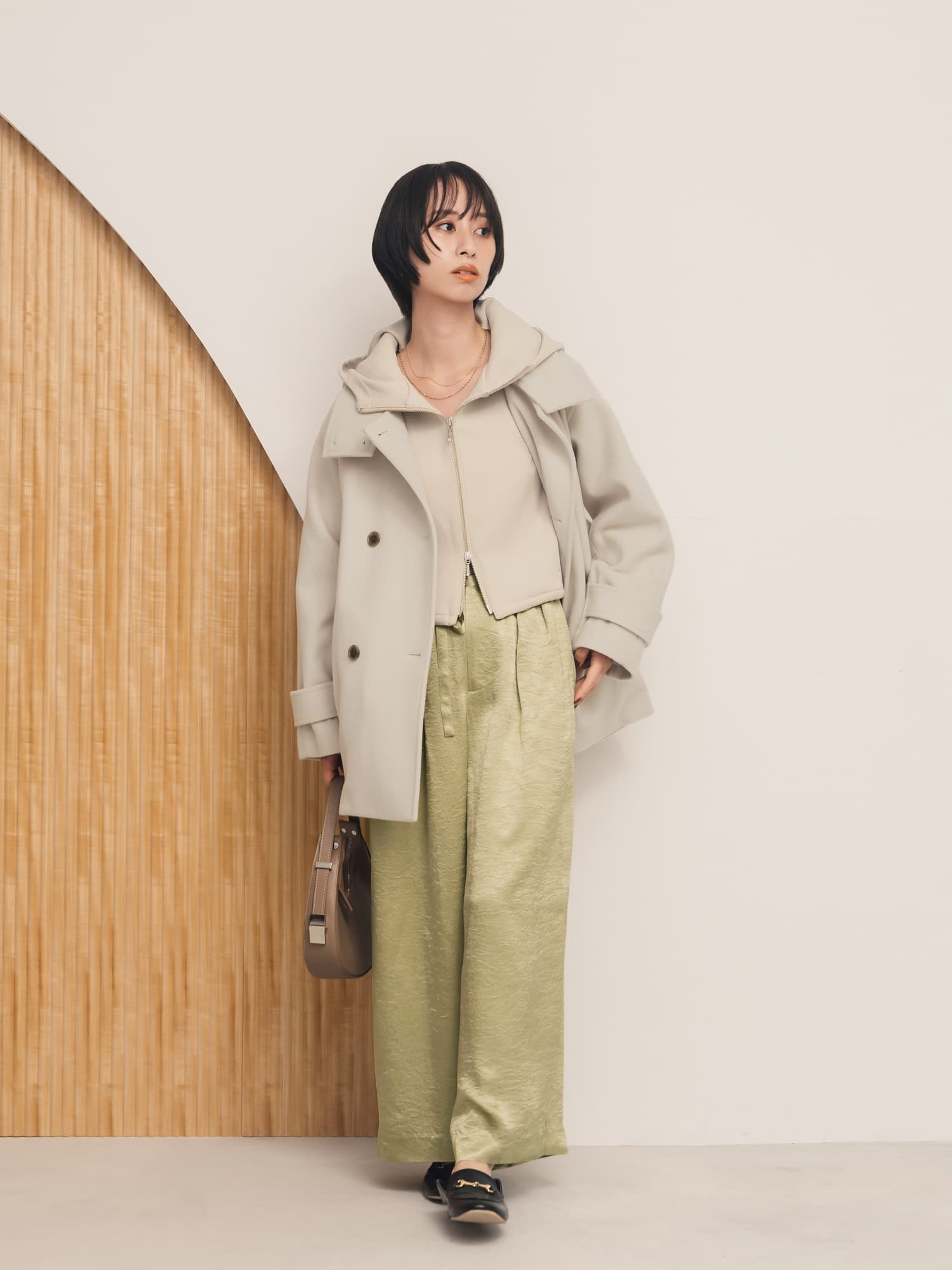 S120スタンドカラーミドル丈ウールコート | 小柄・低身長女性向け