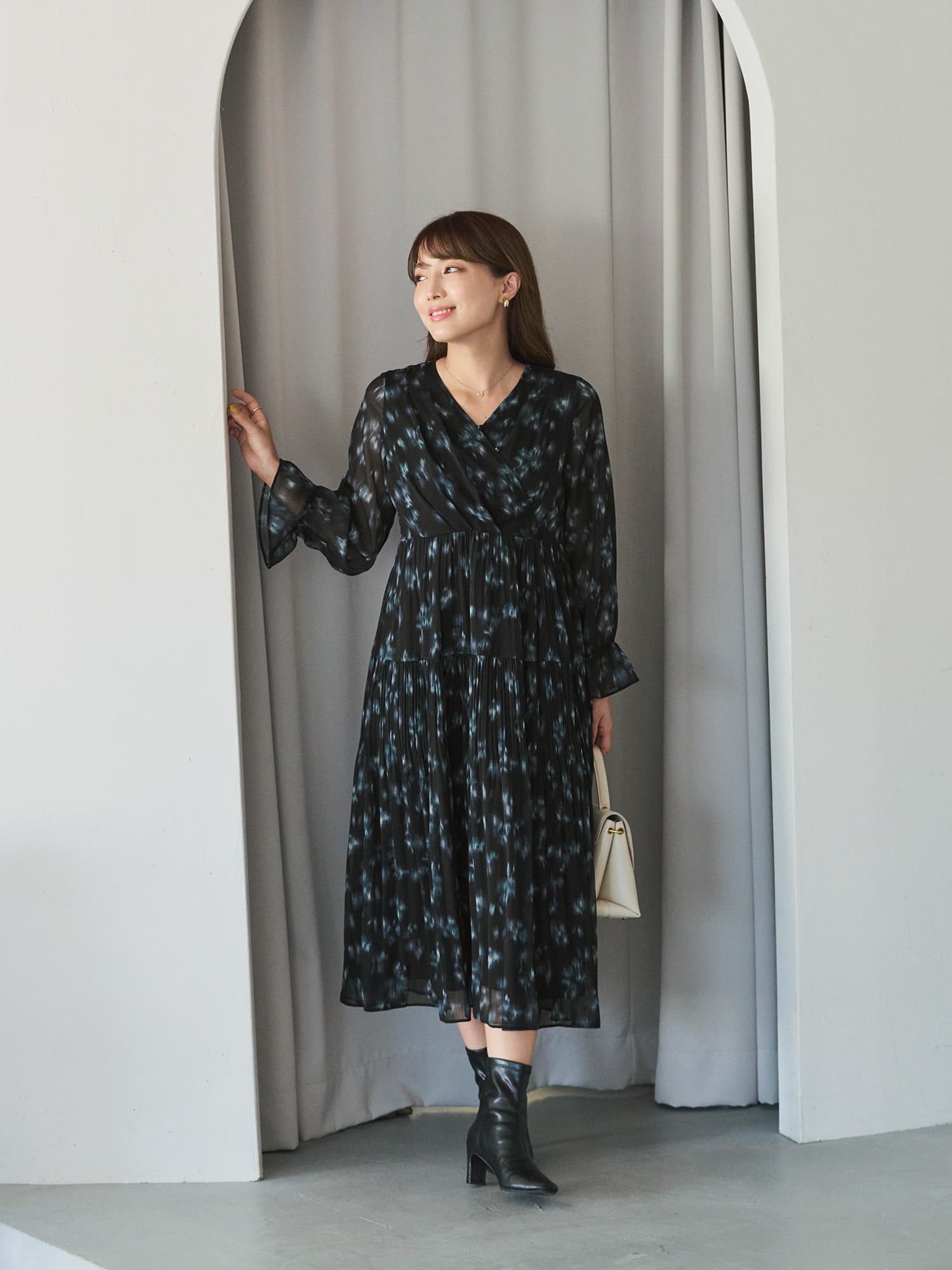 セットバックスクエアトゥショートブーツ | 小柄・低身長女性向け