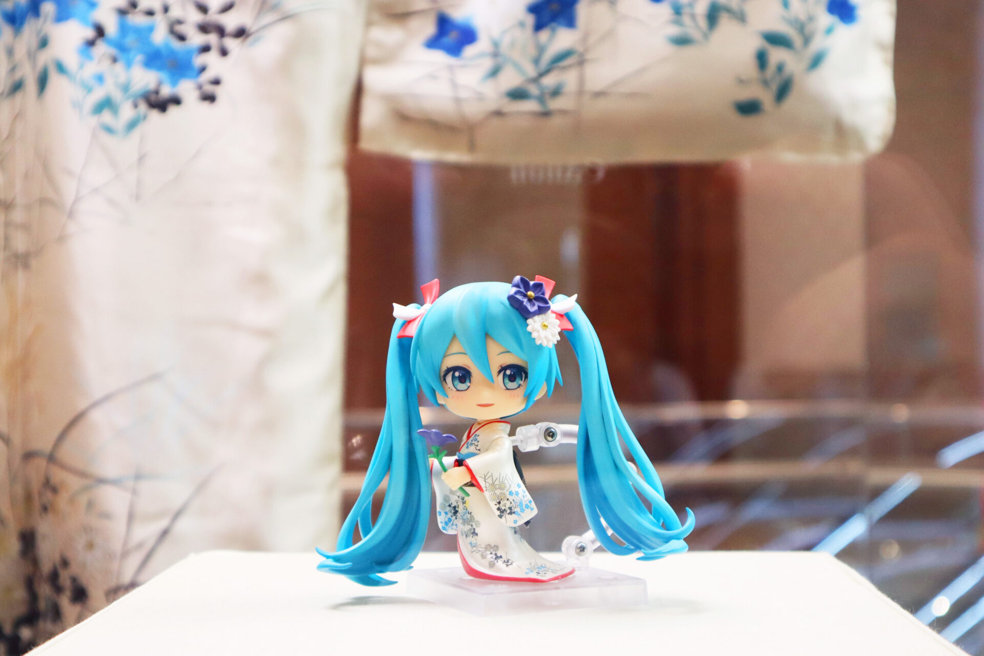 G20サミット関連企画の展覧会にて『初音ミク』のねんどろいどが重要