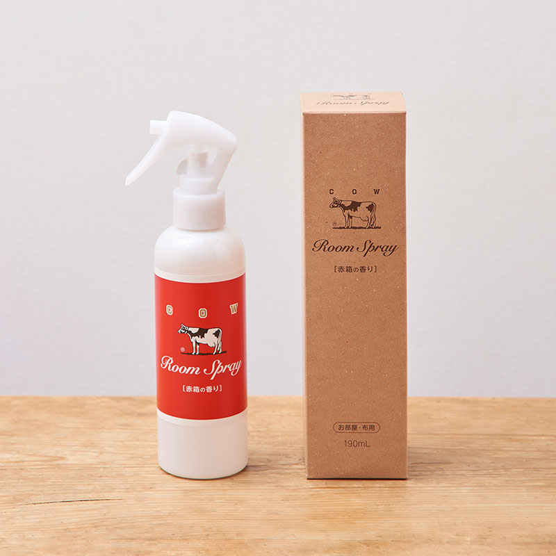 カウブランド 赤箱の香りのルームスプレー(5.5×5.5×20㎝ / 248g（容器