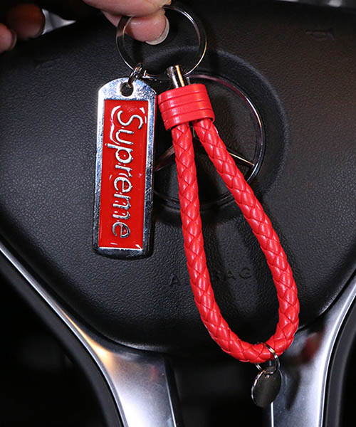 シュプリーム キーホルダー 可愛い ブランド supreme キーリング ペア向け