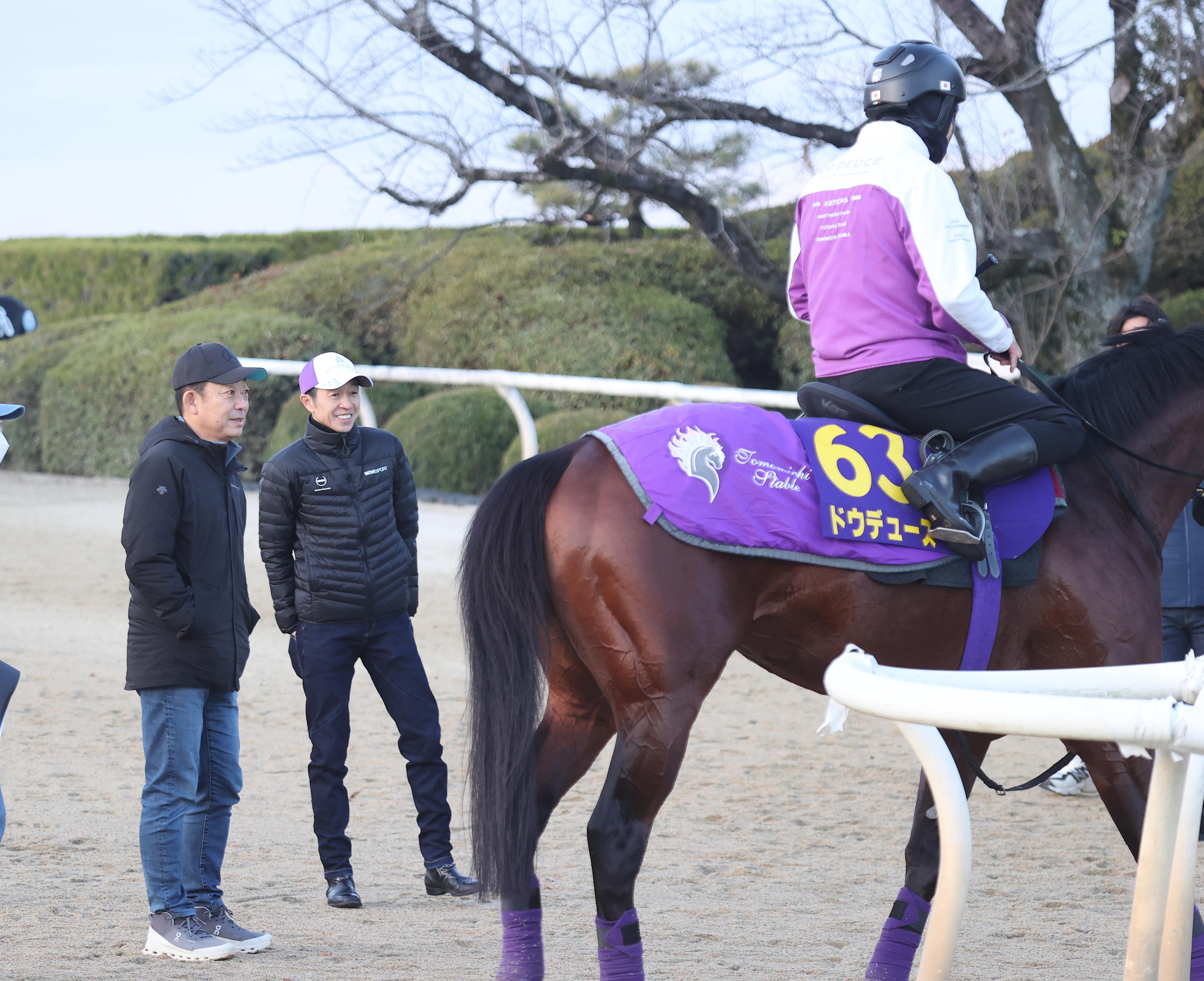 有馬記念】ドウデュース完璧追い馬なりラスト11秒6で併入 武豊騎手