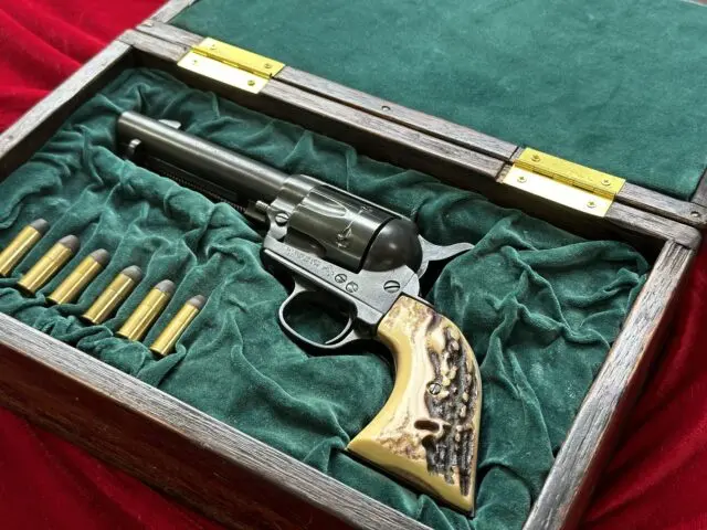 実は違法!?】黒色の金属製モデルガン完全ガイド ｜くれいも屋