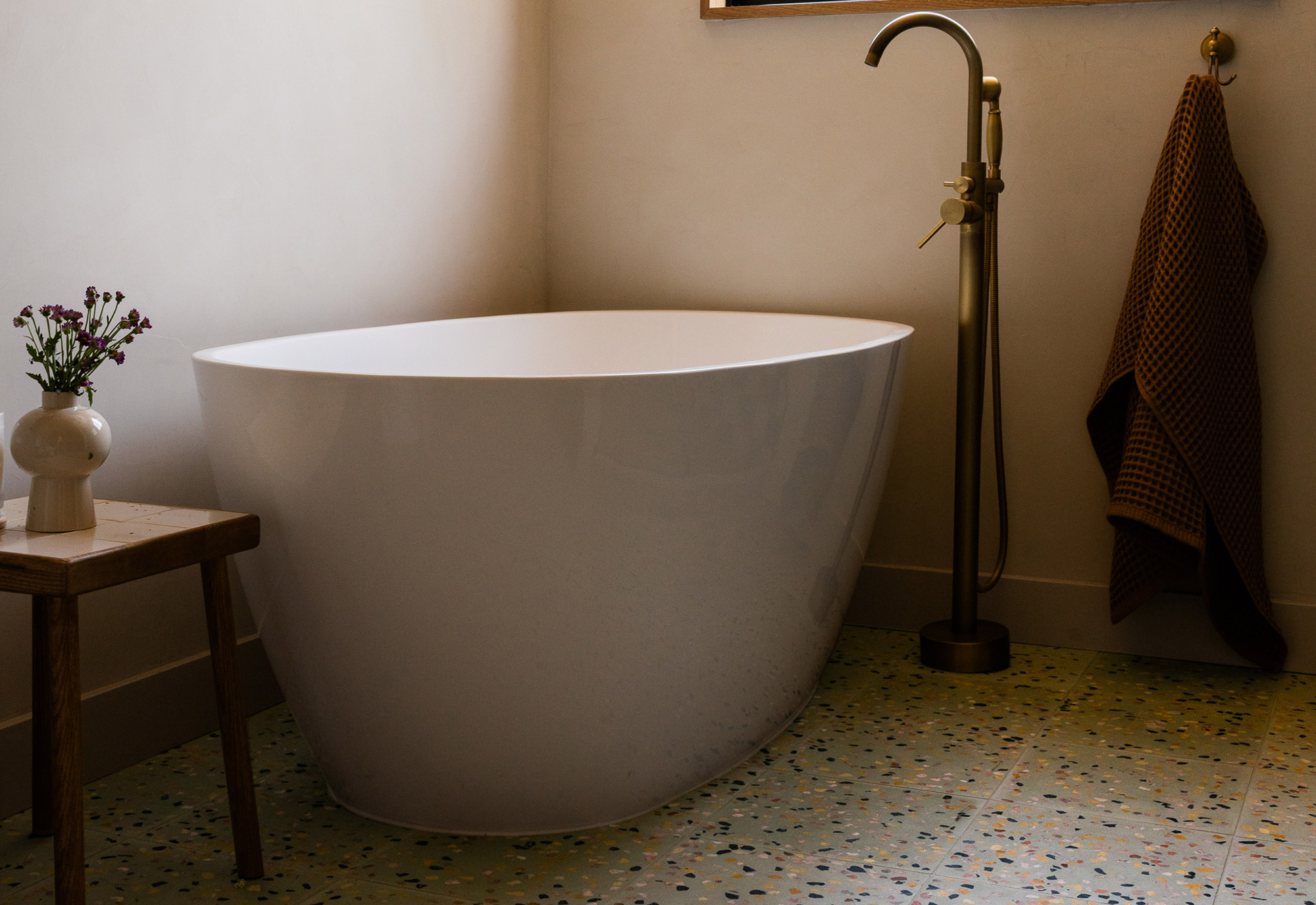 Alexander 24x24 – Zia Tile