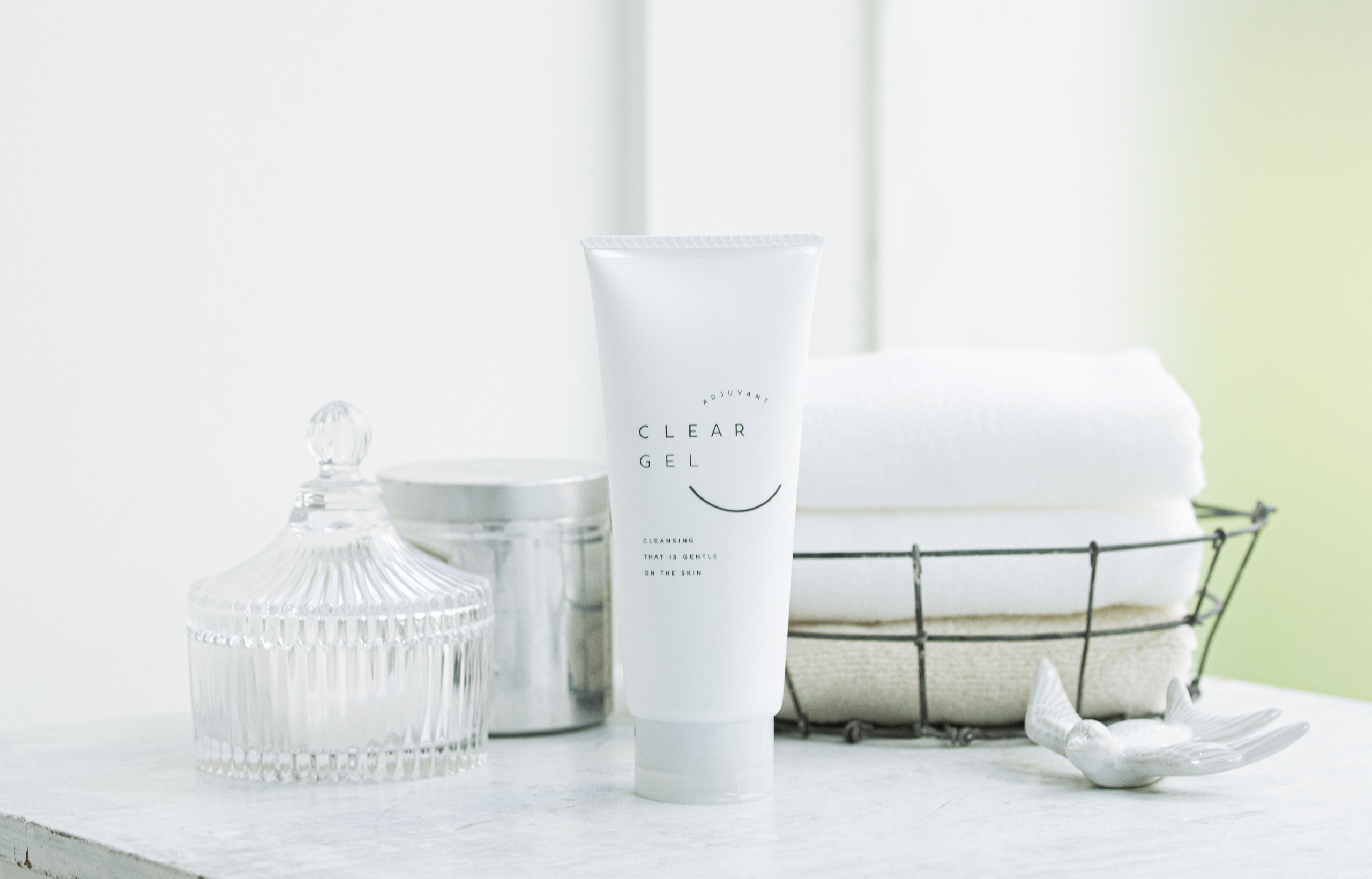 アジュバン クリアジェル」 デザイン新たに2019年9月発売開始予定