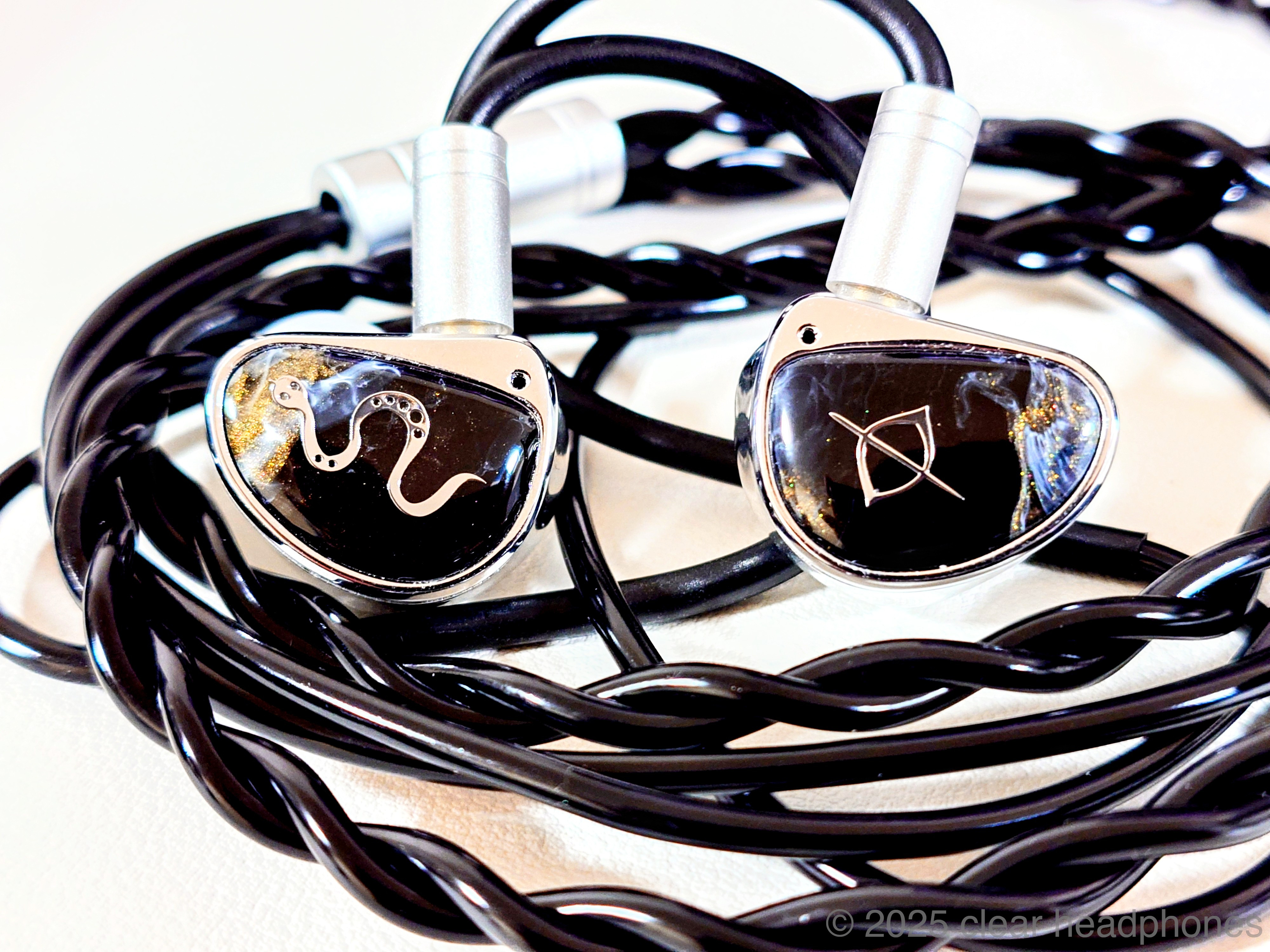 EarAcoustic Audio STA-Pro MAX サクッと見れる聴き込み有線イヤホン