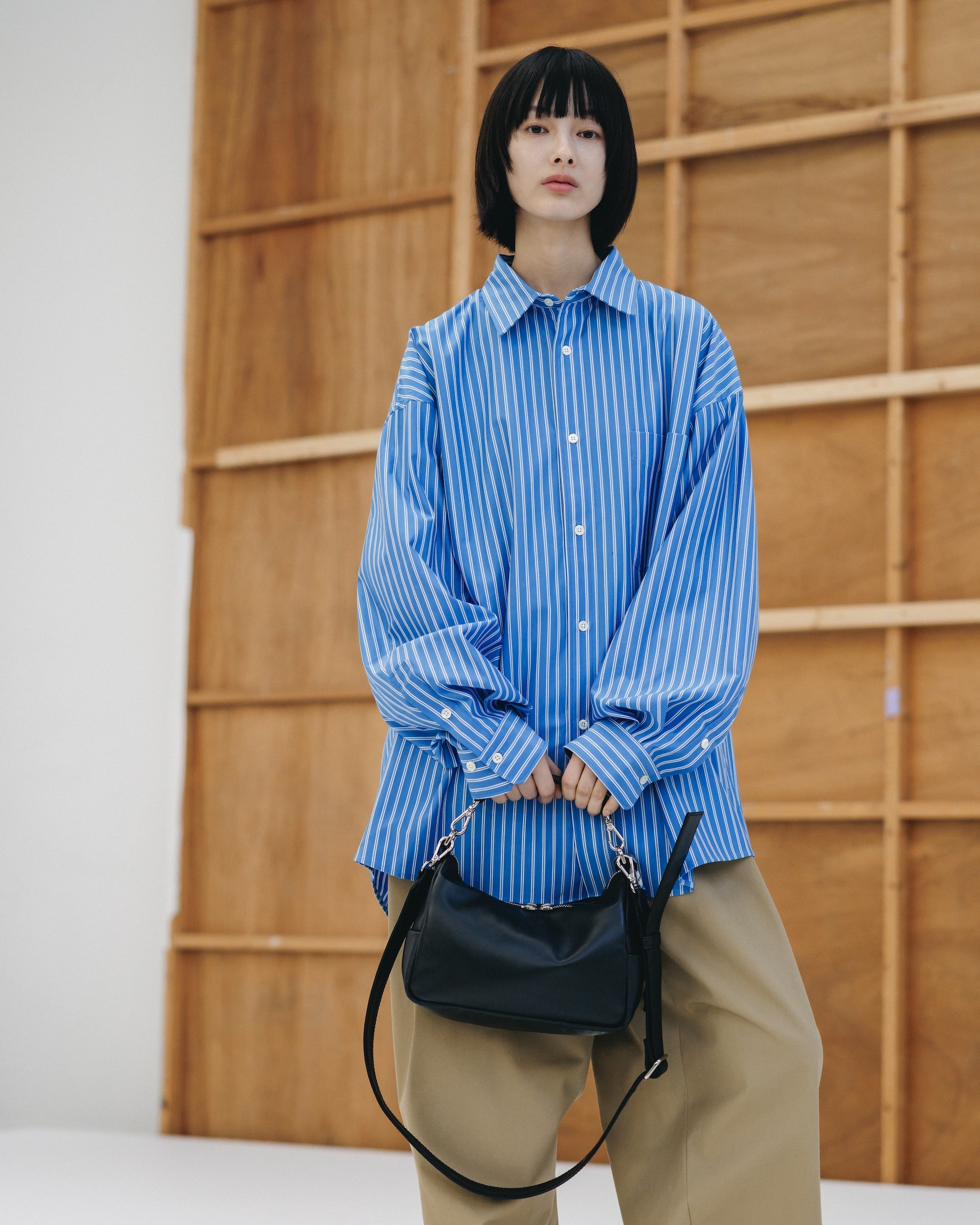 2.11 WED 20:00- IN STOCK】LEATHER DAYOFF BAG MINI (BLACK)