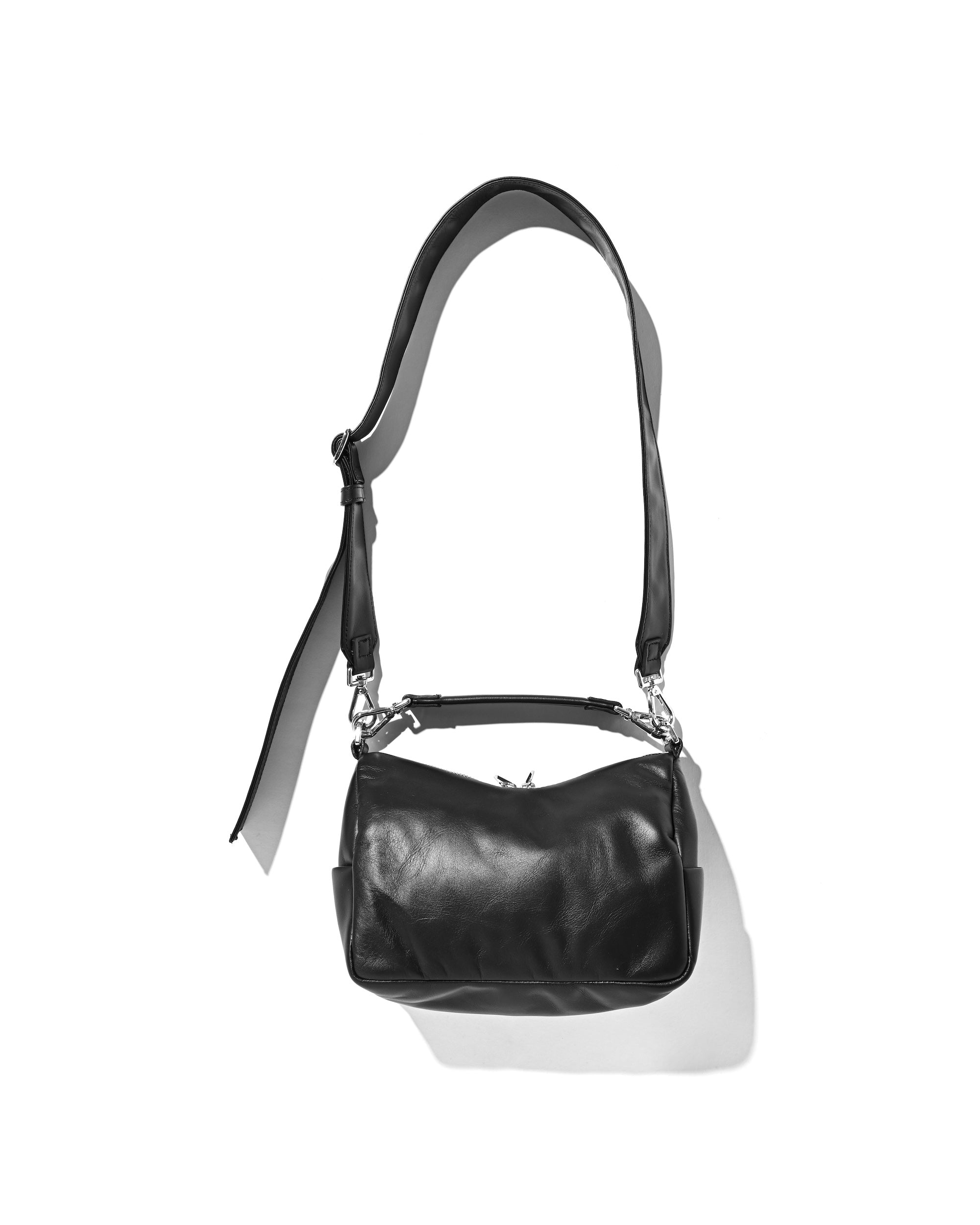 2.11 WED 20:00- IN STOCK】LEATHER DAYOFF BAG MINI (BLACK)
