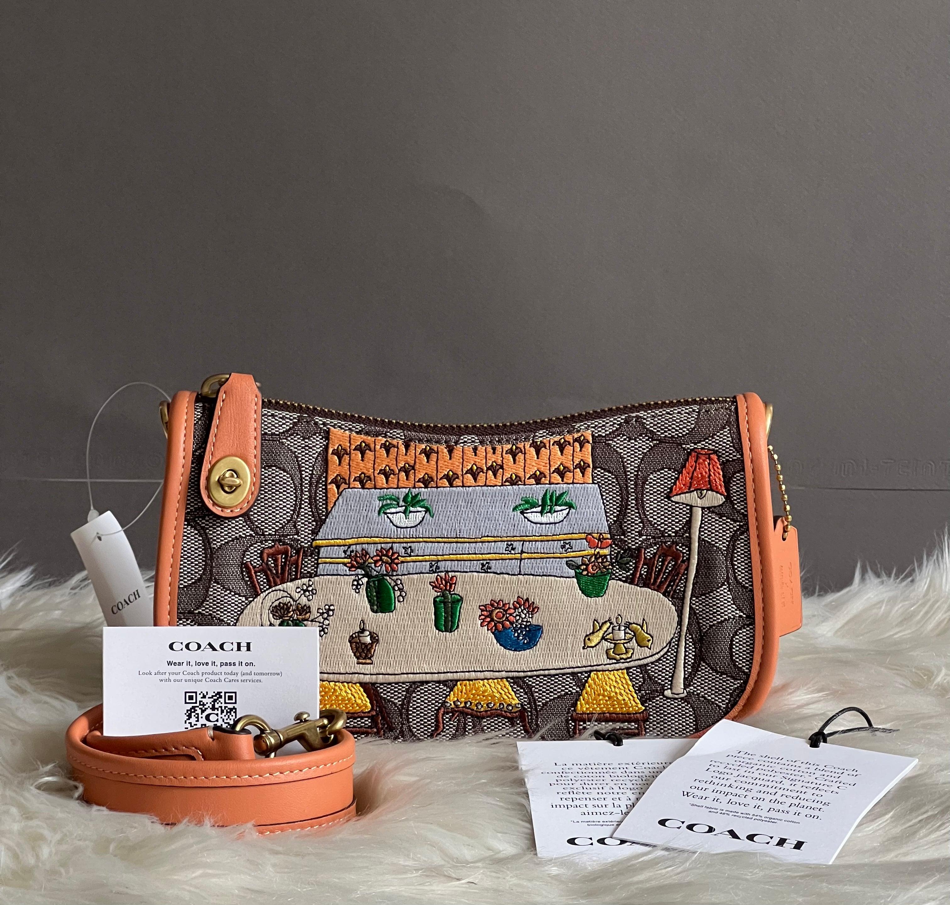 Coach X Observed By Us Swinger 20 in Signature Jacquard – Club de Mode