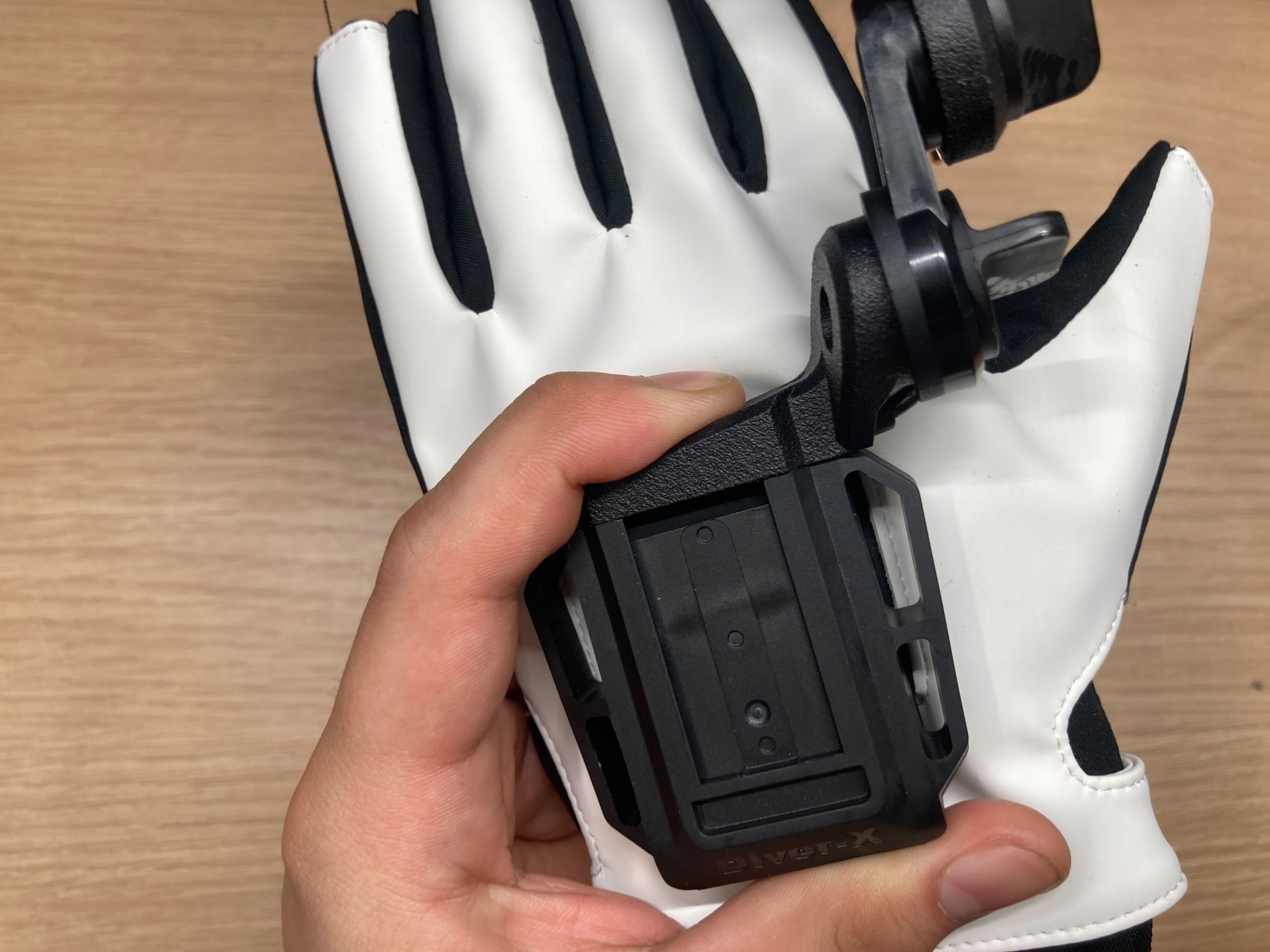 PC用ゲームコントローラー・コンバーター diver-x contactglove2+