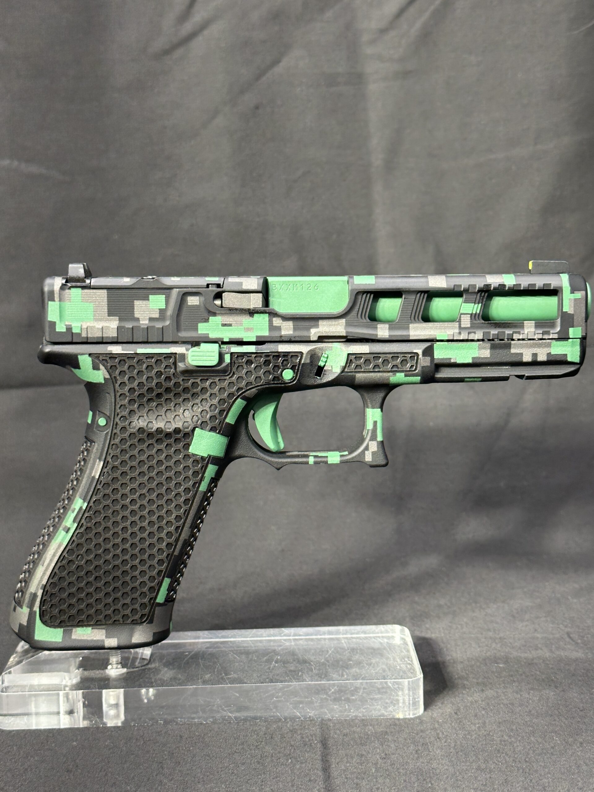 Glock G17 Green Digi Cam - Weapon DNA