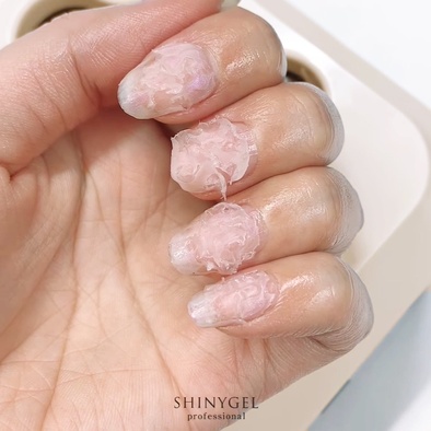 指を入れるだけ！オフの悩みを解消する「SHINYGEL スチームオフマシン」