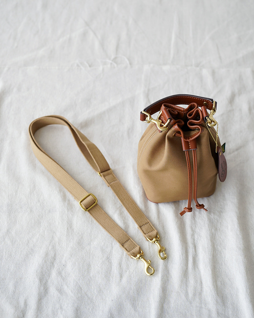 ブレディ Brady 巾着型バッグ ユニセックス ELY エリー 手持ち 肩掛け