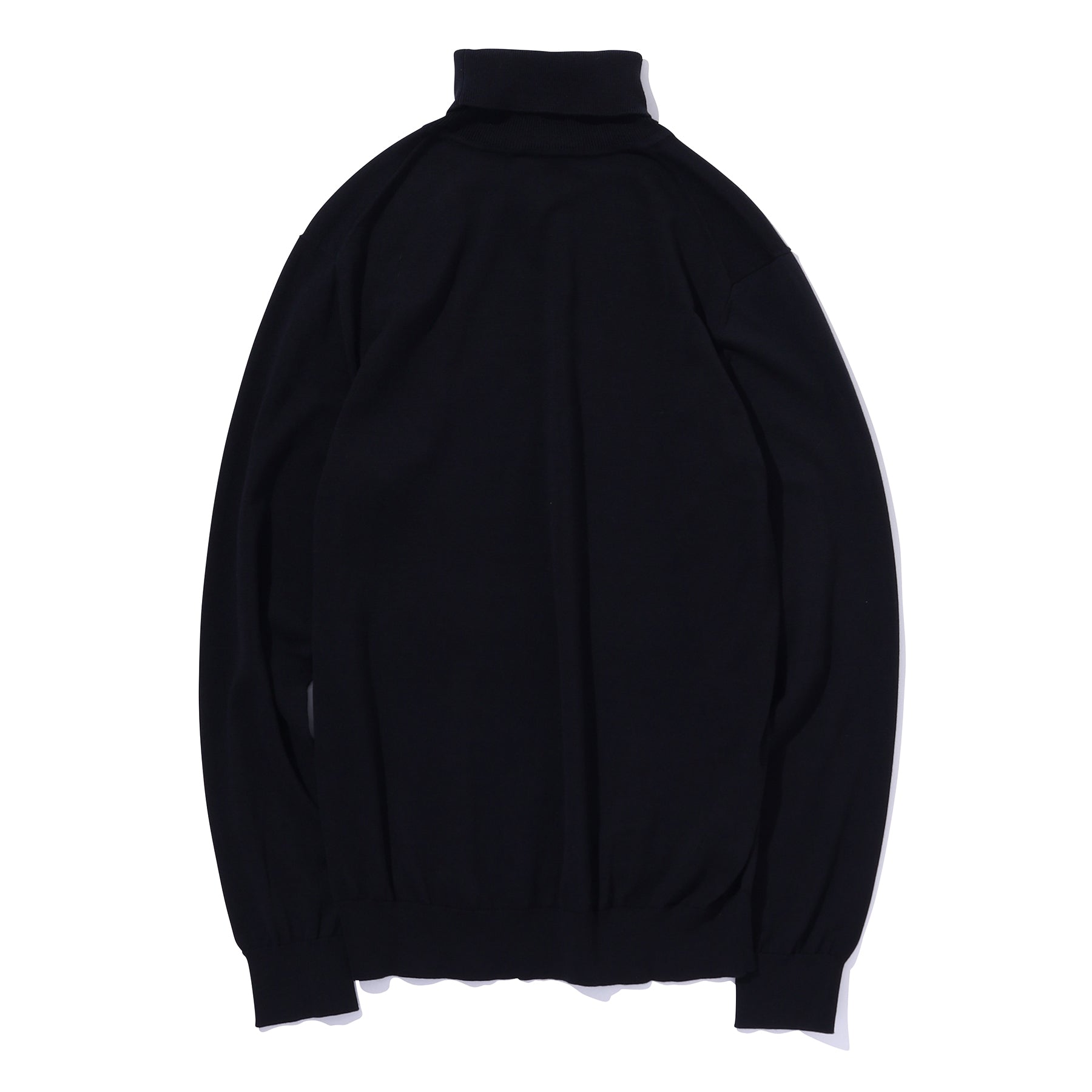 スビンプラチナム タートルネックニット ブラック | ＋CLOTHET ONLINE