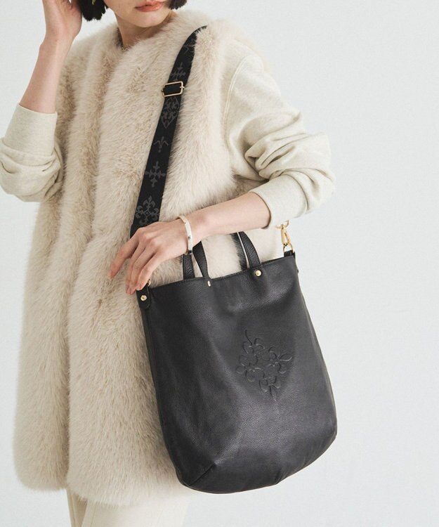 ファッションバッグ　モノグラム調 バッグ ✨新型モノグラム柄トートバッグ✨ - russet(ラシット)ミナモア広島店