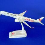 BJE3055 JALUX企画品 JAL / 日本航空 A350-900 JA04XJ 1:500 メーカー